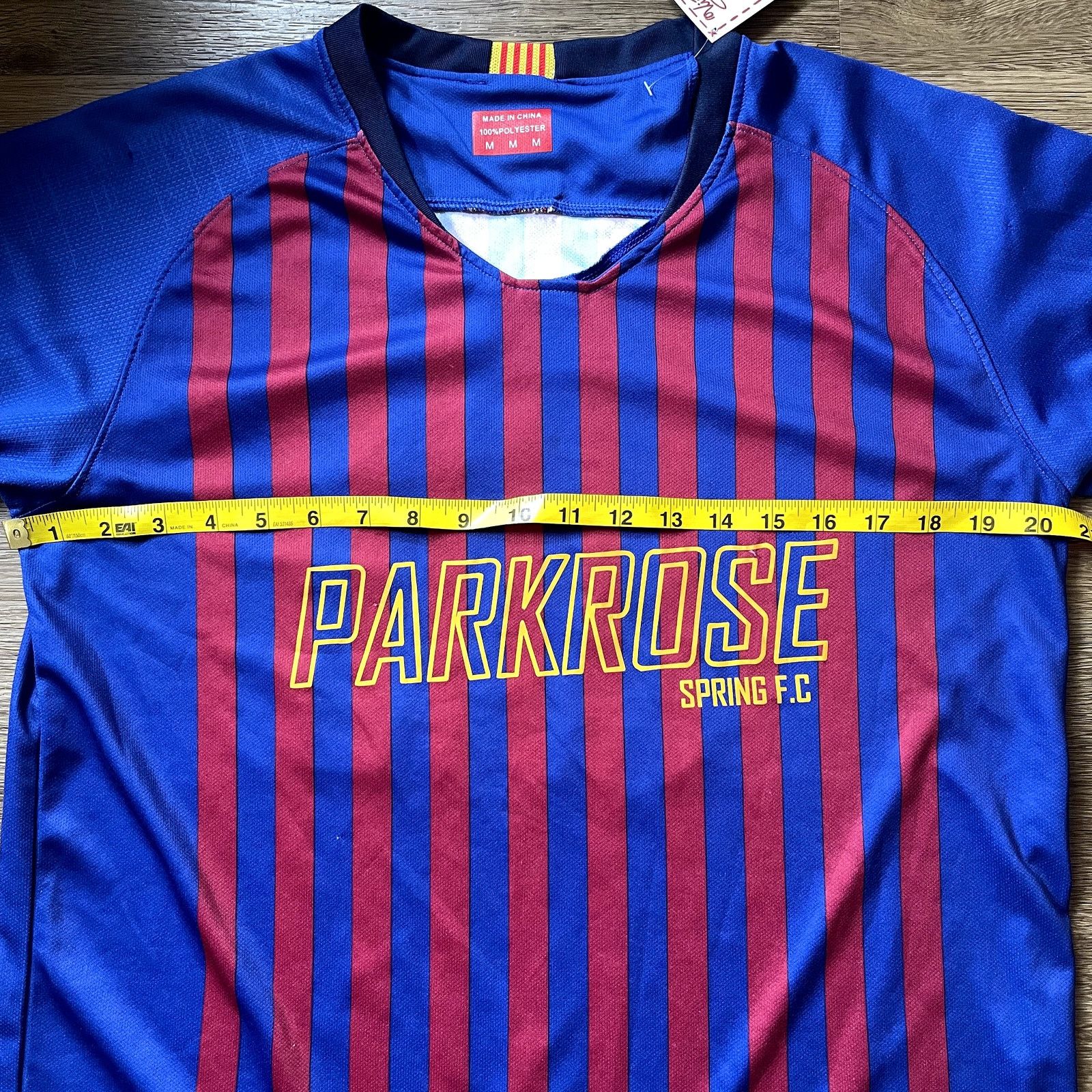 Vintage Messi Jersey- Size M Size US M / EU 48-50 / 2 - 3 Thumbnail