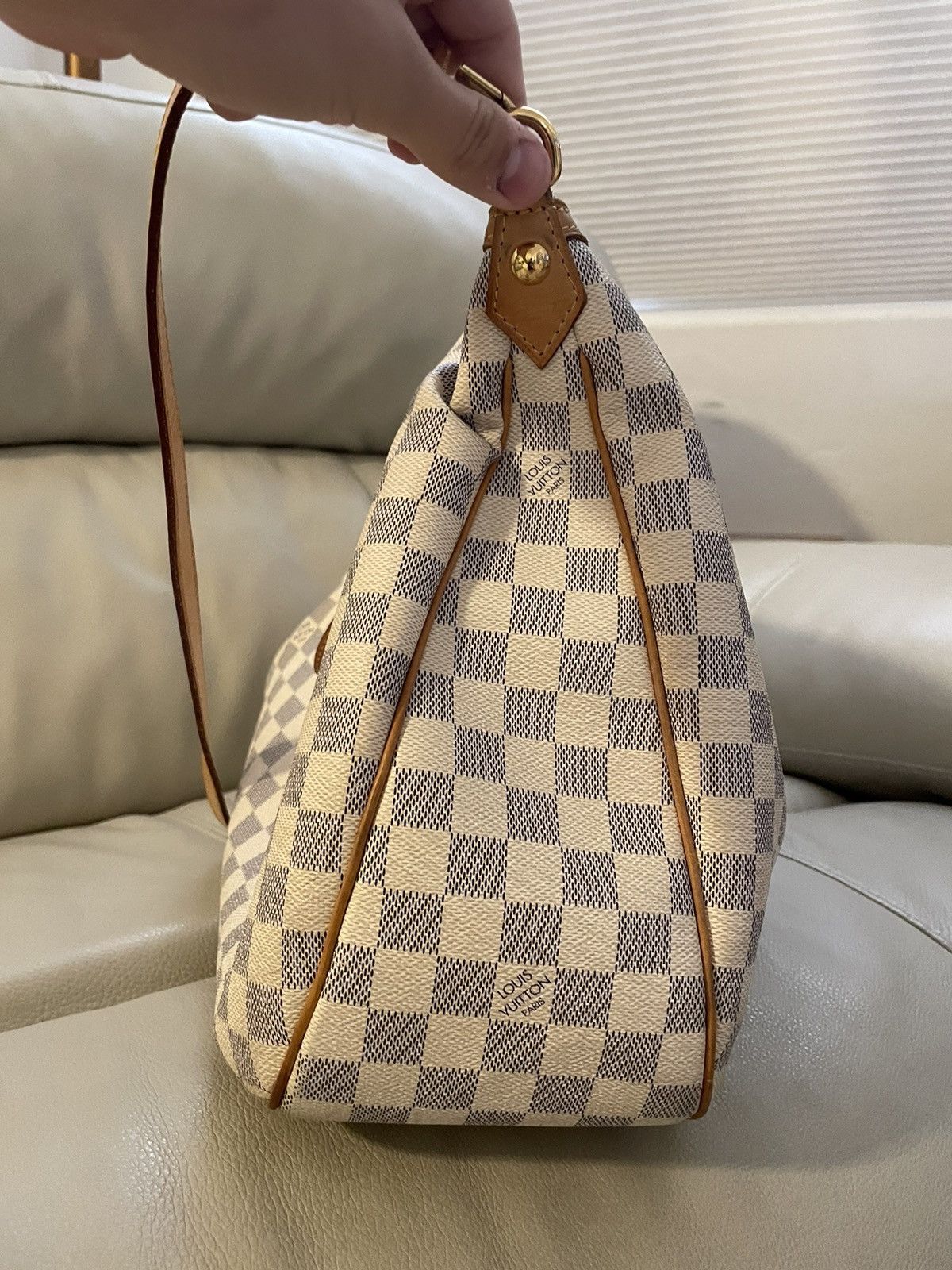 Louis Vuitton Louis Vuitton Damier Azur Siracusa Crossbody Bag Cream Size ONE SIZE - 2 Thumbnail