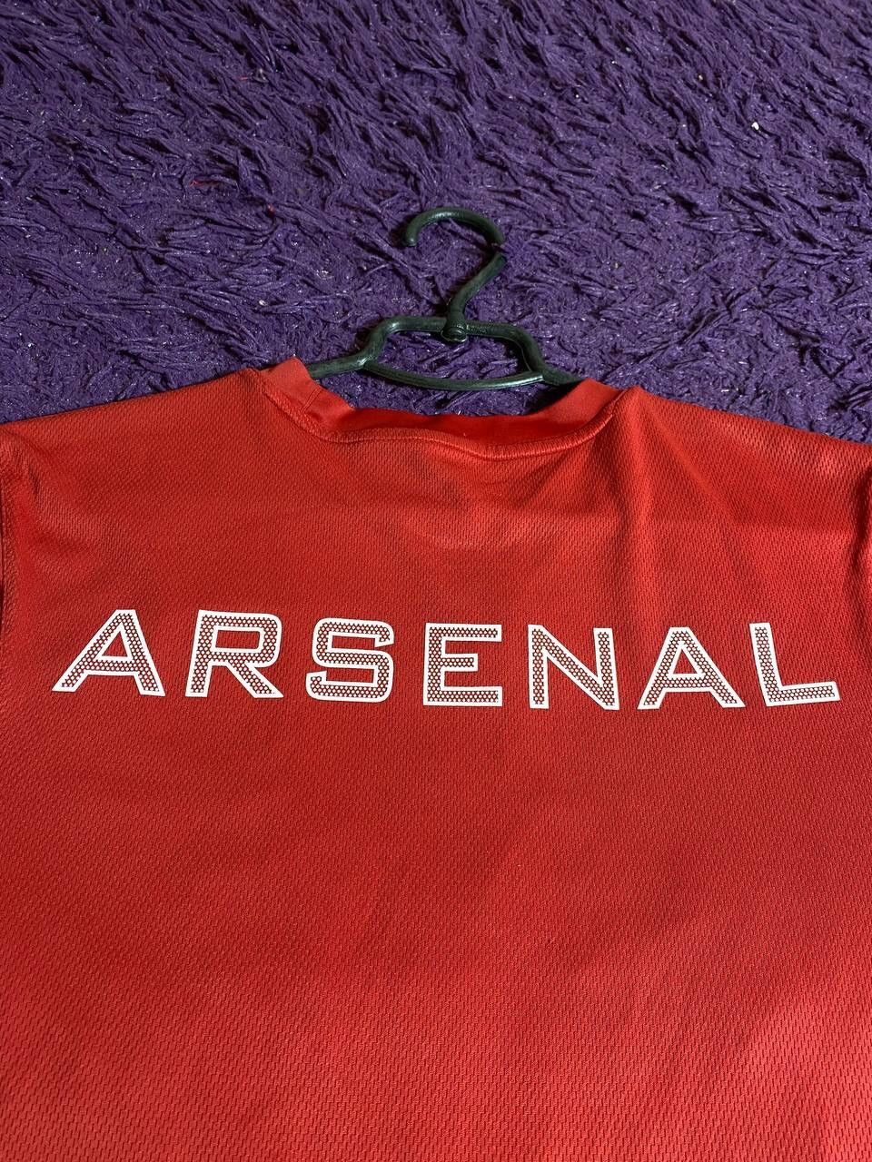 Nike × Vintage Vintage Nike Arsenal Big Graphic Logo Distressed 90’s tee Size US S / EU 44-46 / 1 - 2 Thumbnail