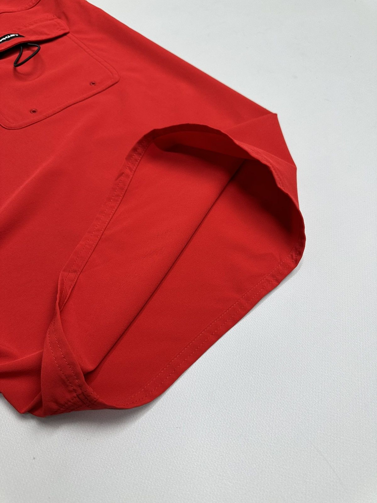Oakley Vintage Shorts Oakley Y2k USA RED Streetwear Cargo japanese Size US 38 / EU 54 - 10 Thumbnail