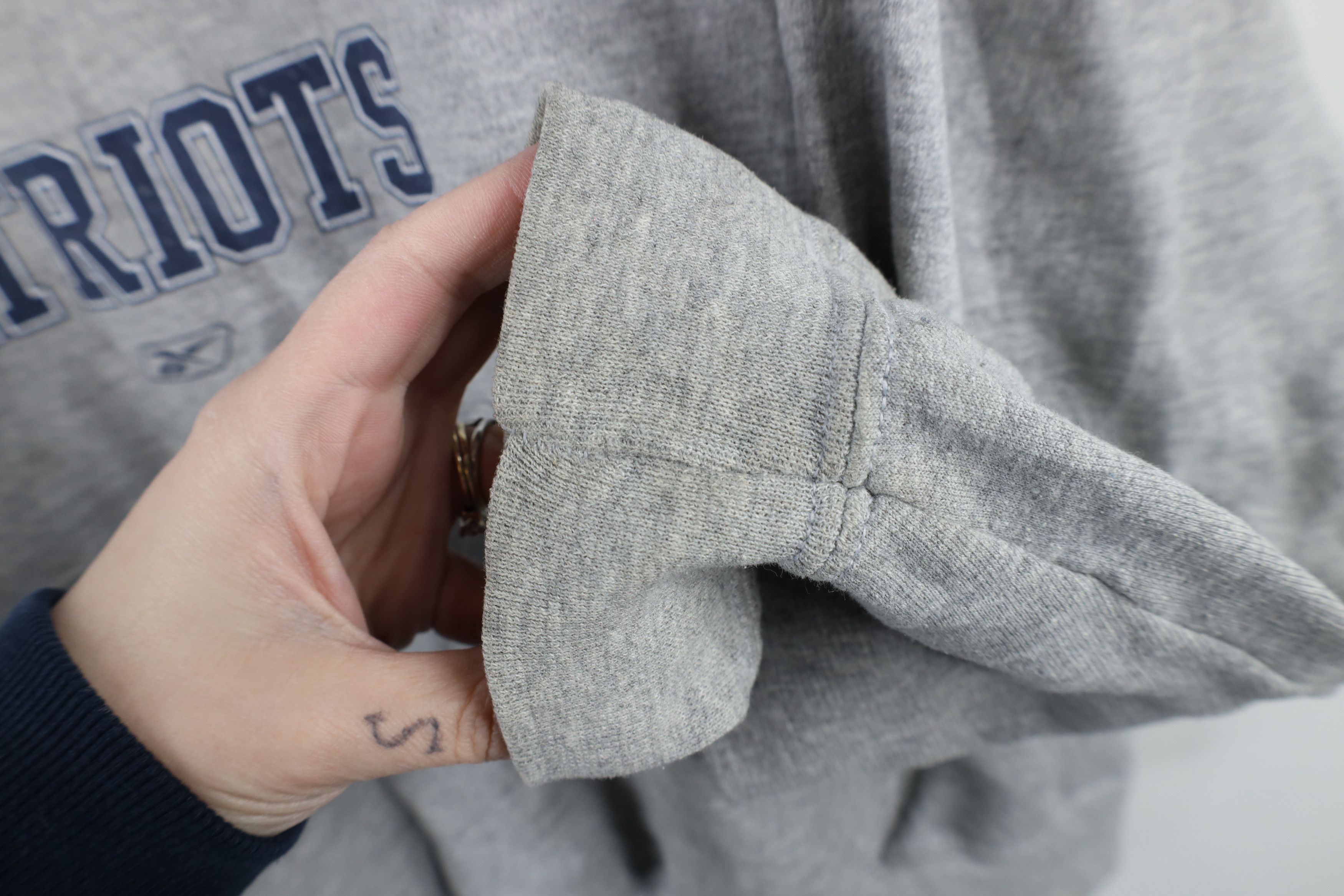 Reebok × Vintage Vintage Reebok New England Patriots Football Hoodie Gray Size US L / EU 52-54 / 3 - 12 Thumbnail