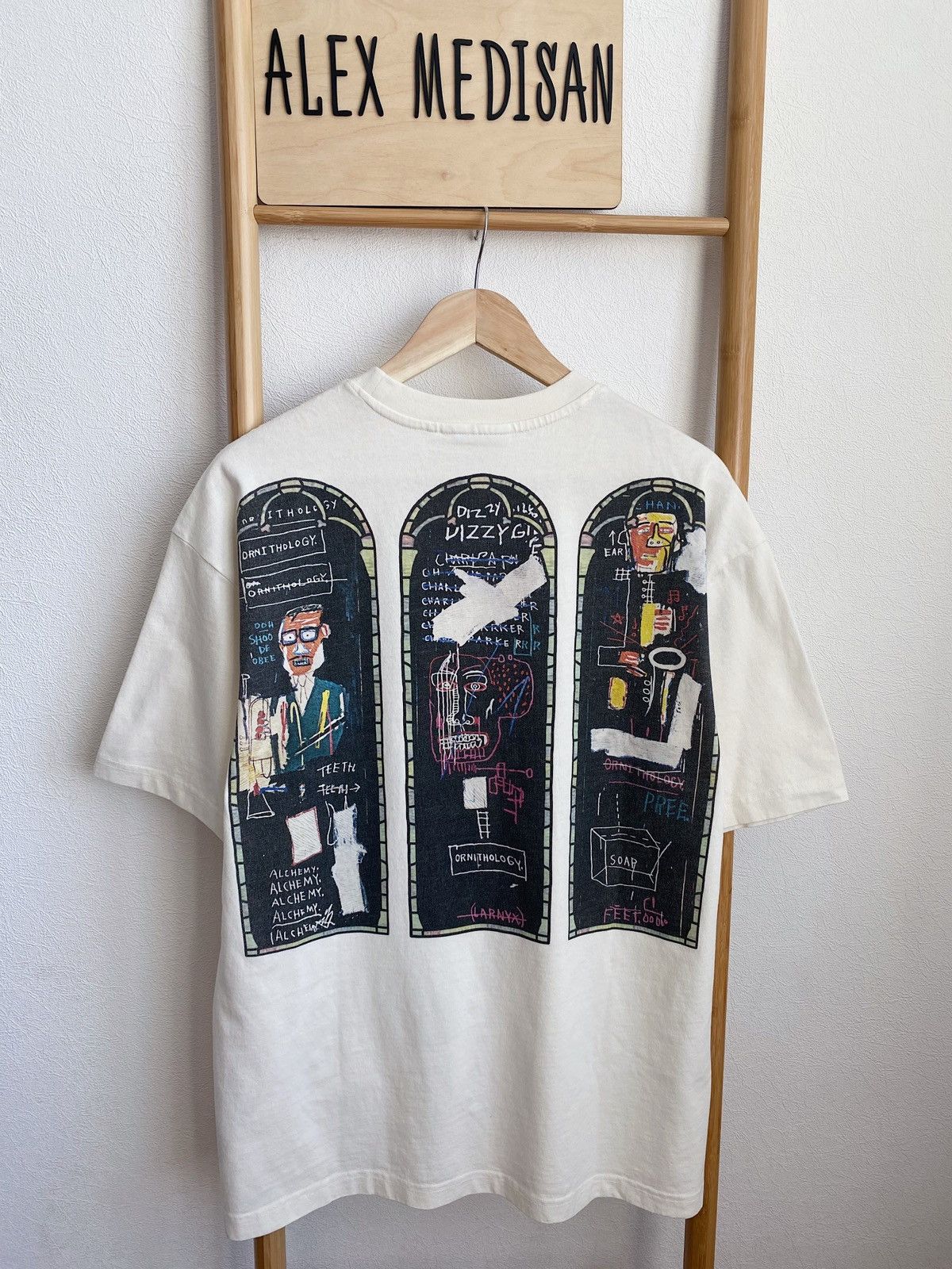 H&M × Jean-Michel Basquiat × Who Decides War WHO DECIDES WAR x BASQUIAT x H&M RELAXED FIT COTTON T-SHIRT Size US M / EU 48-50 / 2 - 2 Thumbnail