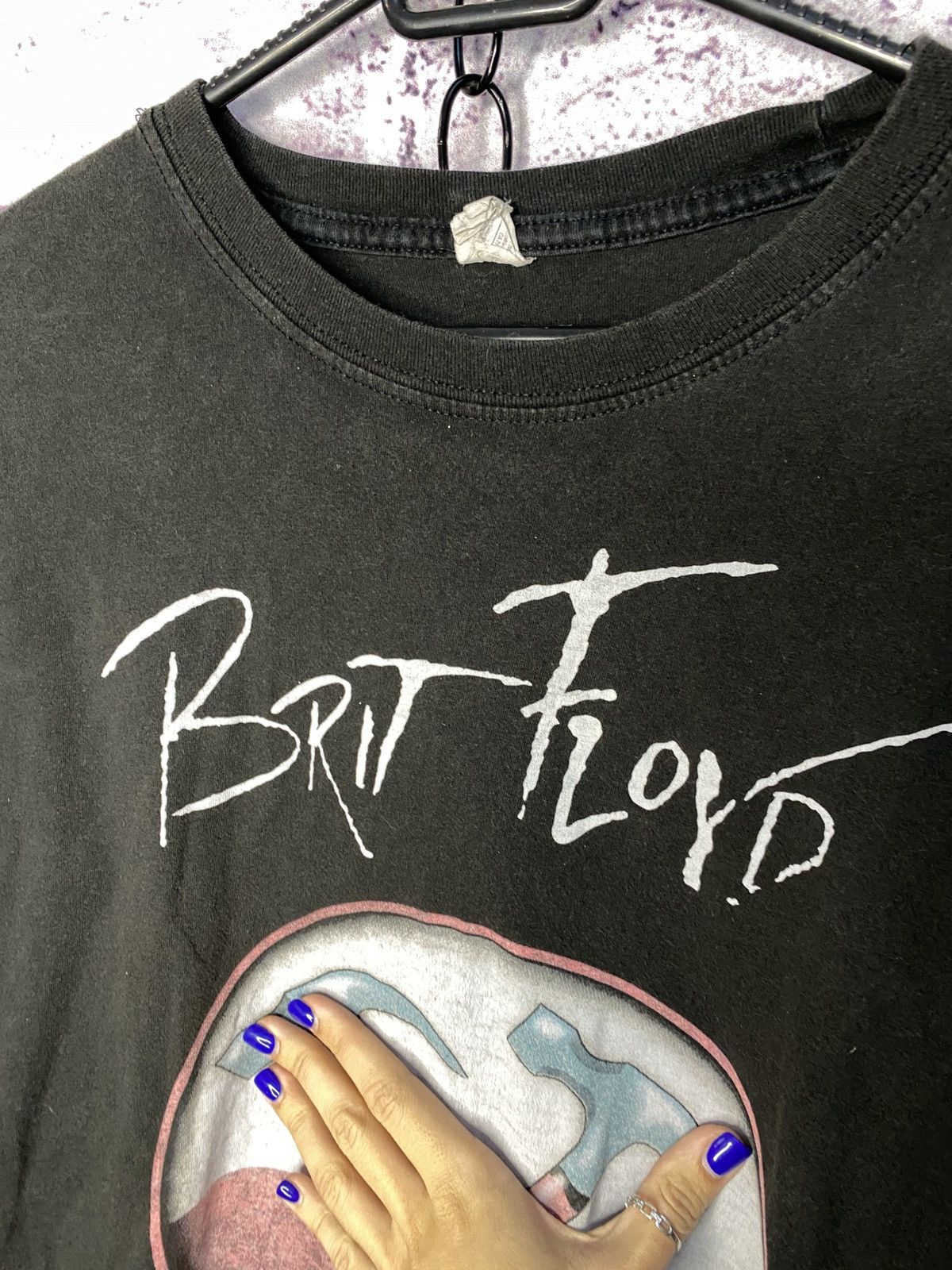 Band Tees Men's T-Shirt Brit Floyd UK Tour 2019 40 Years Of The Wall Size US XL / EU 56 / 4 - 2 Thumbnail