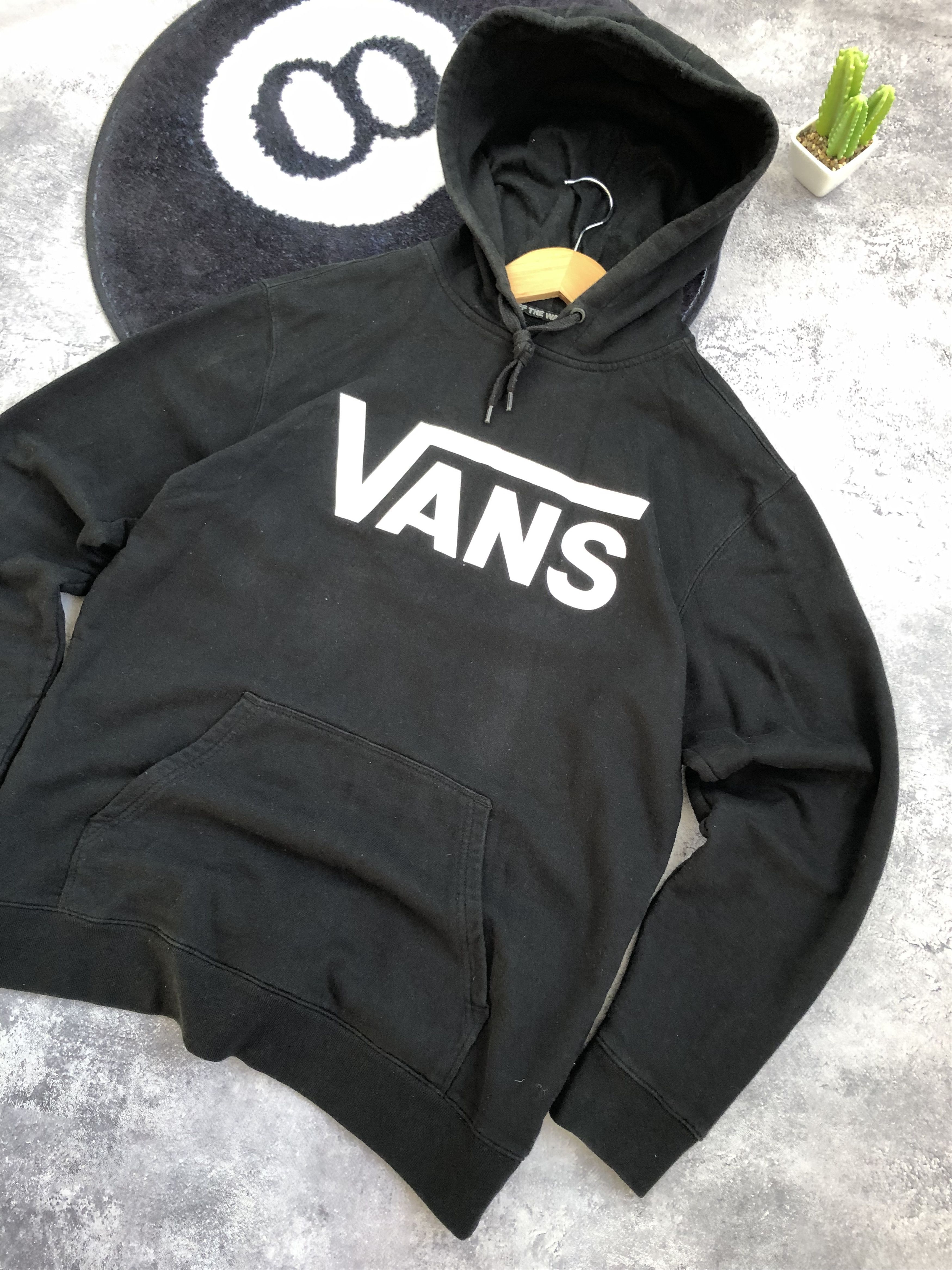 Vans VANS Of The Wall Big Logo Skateboard Streetwear Hype Hoodie Size US M / EU 48-50 / 2 - 2 Thumbnail