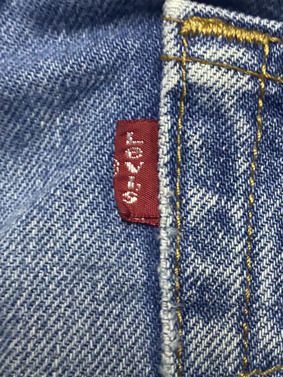 Levi's Vintage Levis 501 Faded Wash ButtonFly Distressed Jeans Size US 31 - 12 Thumbnail