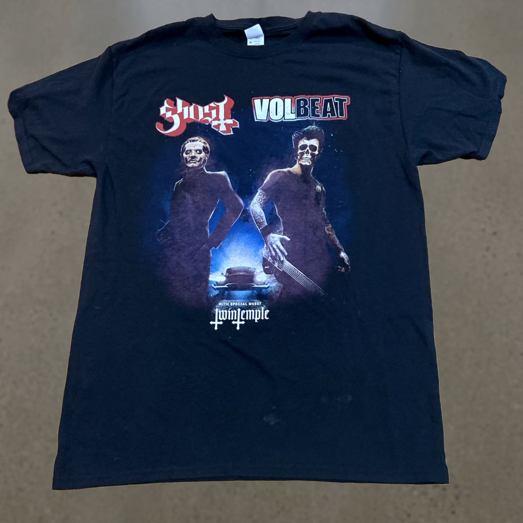 Gildan Ghost Band X Volbeat 2022 Tour Shirt M Black Graphic Print Crew Neck Short Sleeve T-Shirt Men Vintage No Size US M / EU 48-50 / 2 - 1 Thumbnail