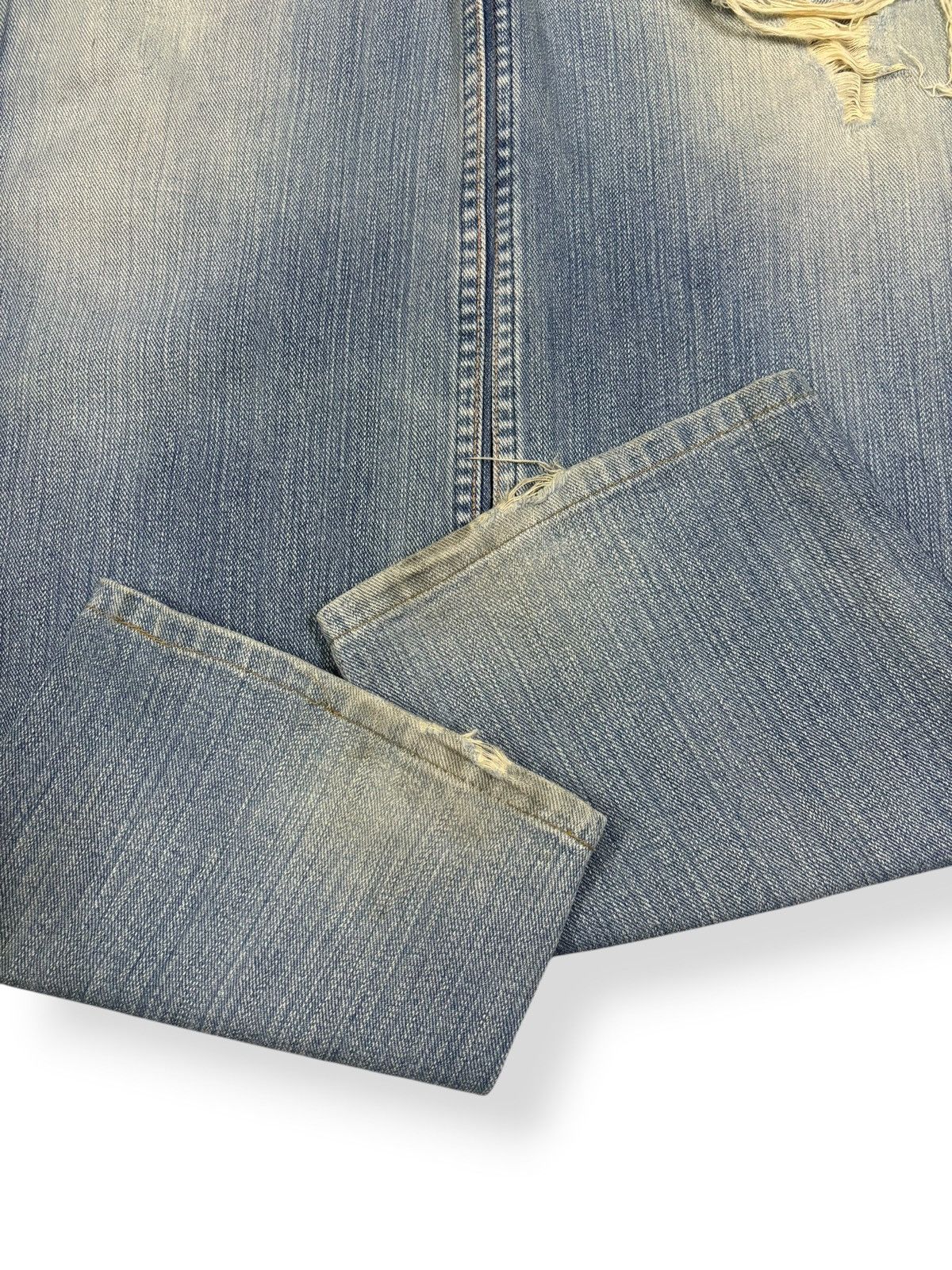 Wrangler Vintage Y2K Wrangler Blue Wash Faded Distressed Jeans Size US 34 / EU 50 - 8 Thumbnail