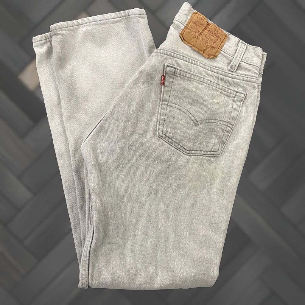 VINTAGE Levi's 501 Jeans 28x30 Gray Denim Button Fly USA 90s Grunge Mens Women Unisex Adults Straight 5-Pocket Denim Cotton Regular Fits Ancient?