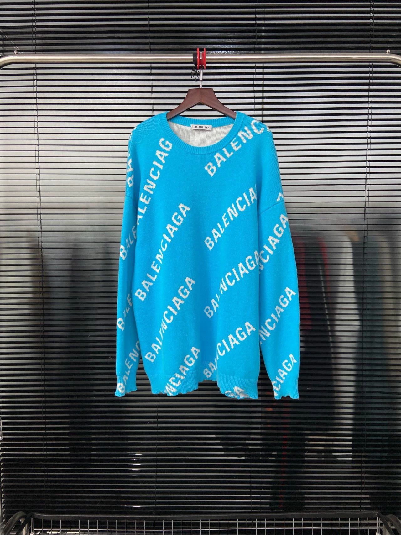 Balenciaga Balenciaga logo full print diagonal barrage blue and white sweater Size US XS / EU 42 / 0 - 1 Thumbnail