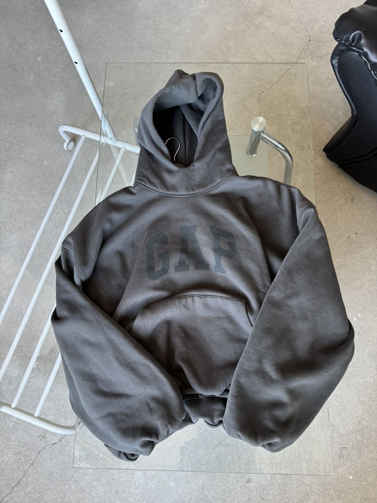 Gap × Kanye West × Yeezy Yeezy Gap Dove Hoodie M Size US M / EU 48-50 / 2 - 3 Thumbnail
