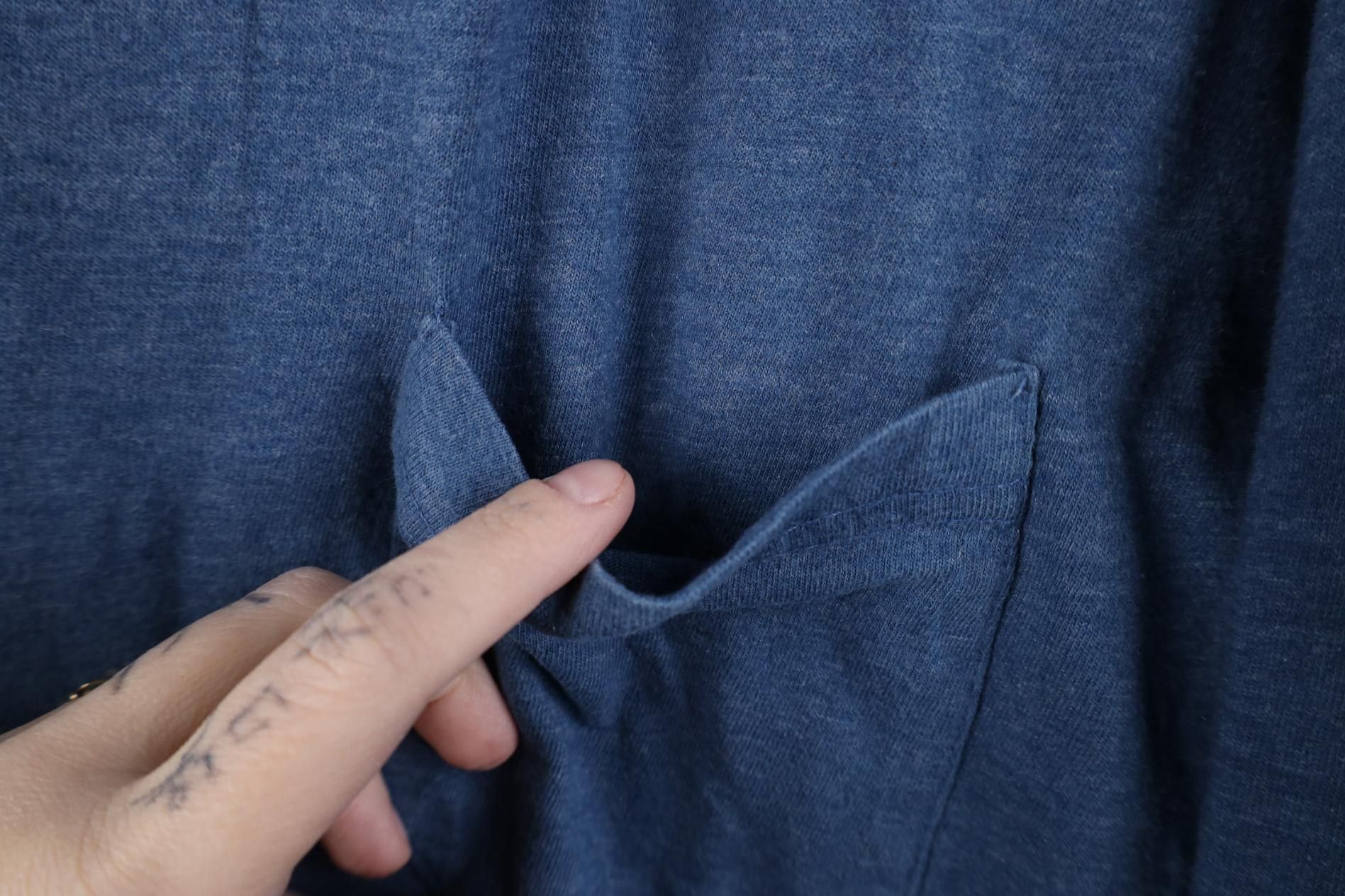 Vintage Vintage 90s Streetwear Blank Jersey Knit Long Sleeve T-Shirt Size US M / EU 48-50 / 2 - 6 Thumbnail