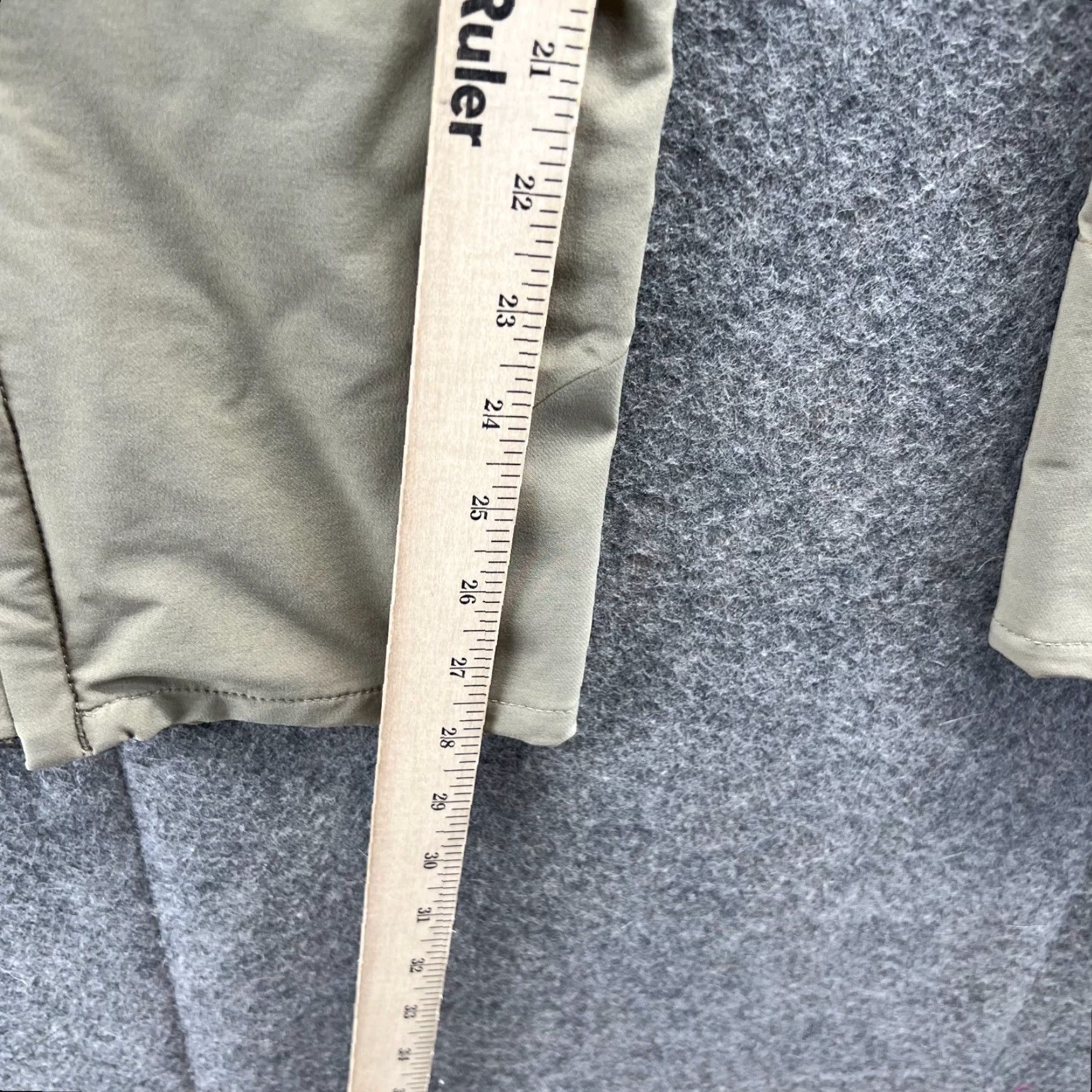 Vintage VINTAGE REI Endeavor Pants Women 10 Petite Khaki Hiking Zip Camping Lined Beige Straight Fall Summer Winter Jeans Trousers Size 32" / US 10 / IT 46 - 6 Thumbnail