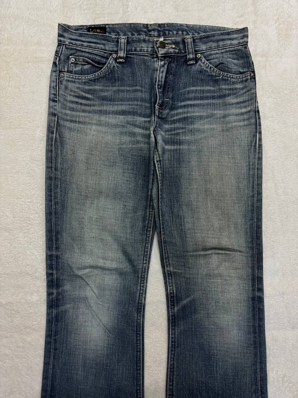Lee FLARE Vintage 90s Lee Faded Distressed Thrashed Bootcut Jean Size US 30 / EU 46 - 3 Thumbnail