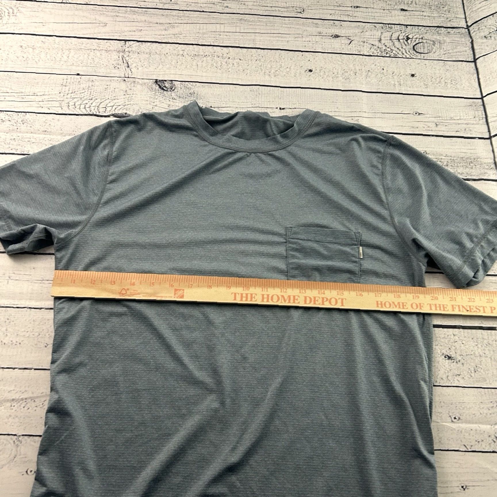 Vuori Vuori Short Sleeve Breathable Athletic Pocket T Shirt Men's Med/Large Blue Size US M / EU 48-50 / 2 - 4 Thumbnail