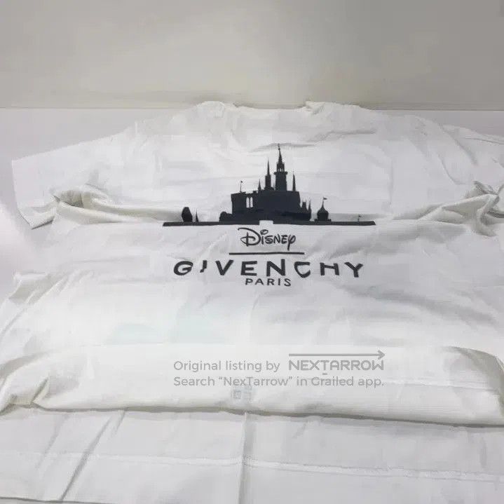 Givenchy Givenchy Disney SS22 Men's Rabbit Print T-Shirt. Size US L / EU 52-54 / 3 - 9 Thumbnail