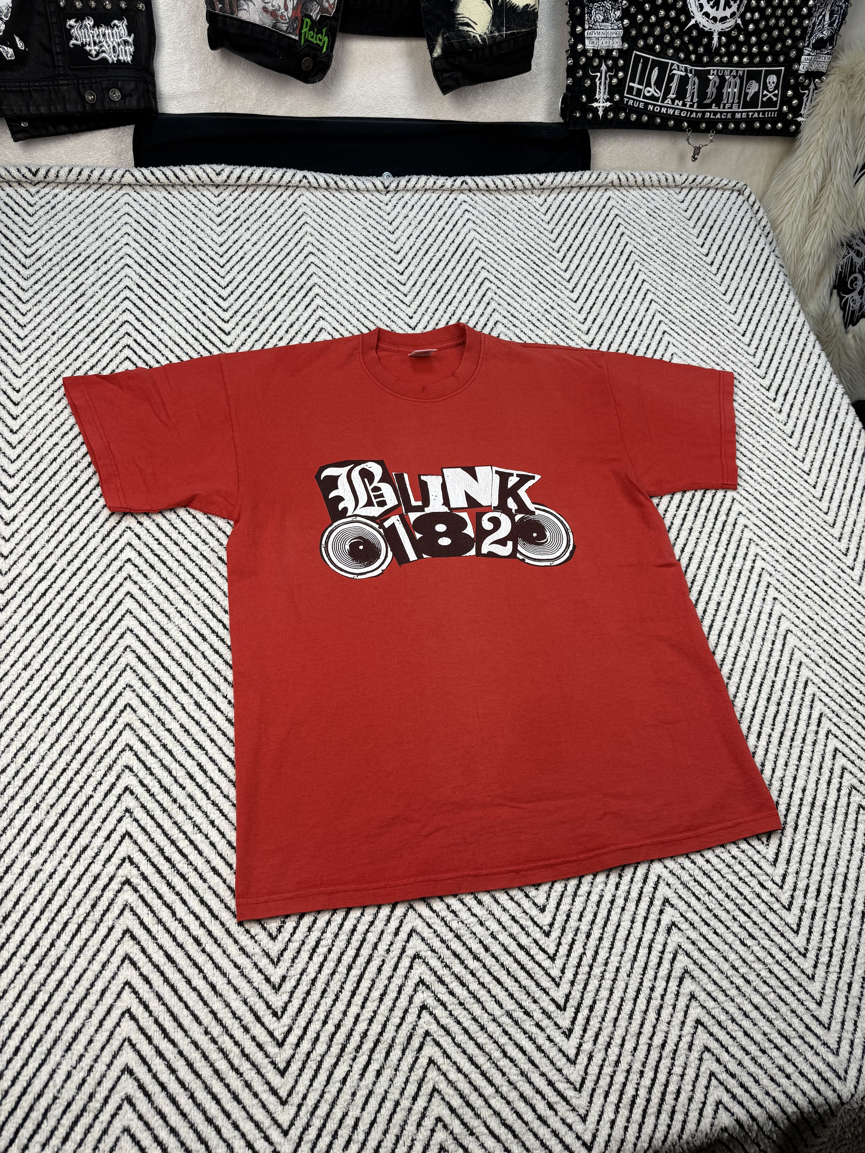 Band Tees Blink-182 vintage tshirt 2004 Size US L / EU 52-54 / 3 - 2 Thumbnail