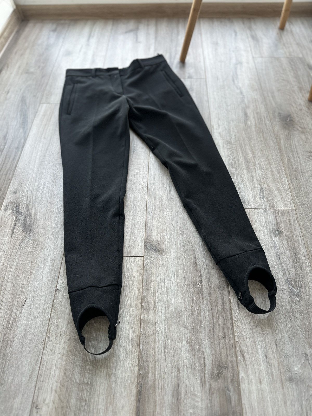Prada Prada Zippers Soft Trousers Made in Italy Size 27" / US 4 / IT 40 - 5 Thumbnail
