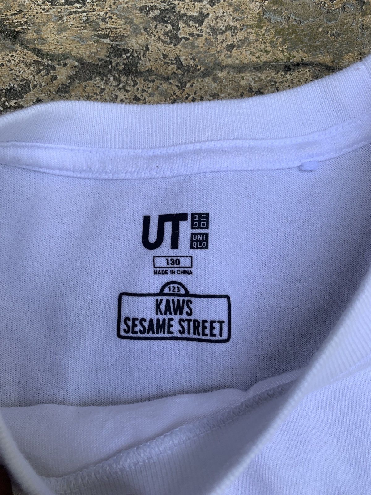 Cartoon Network × Kaws × Uniqlo Uniqlo x Kaws Sesame Street Pocket Graphic Top Size S / US 4 / IT 40 - 8 Thumbnail
