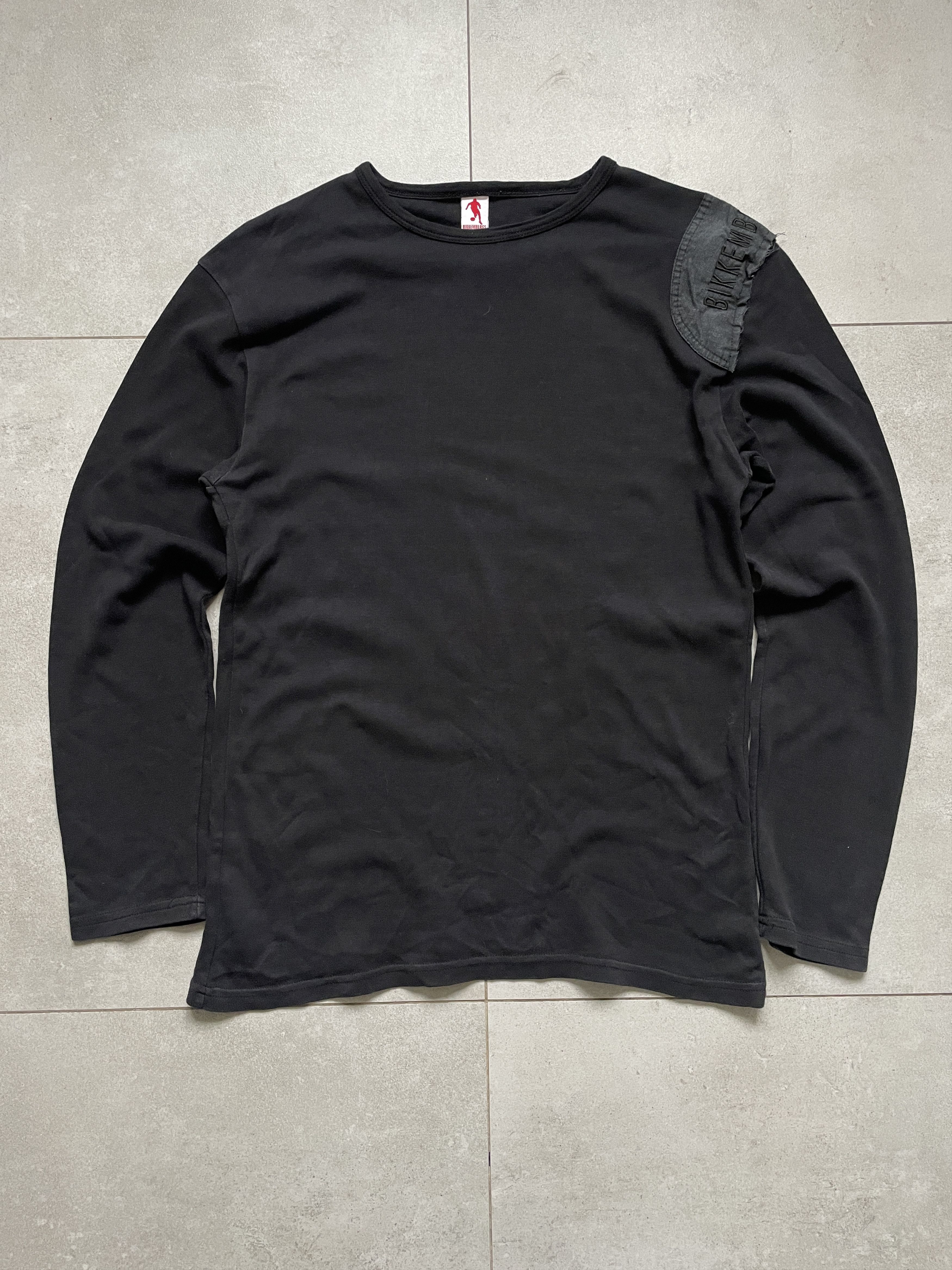 Dirk Bikkembergs DIRK BIKKEMBERGS BLACK SOCCER DISTRESSED PATCH LONGSLEEVE Size US XXL / EU 58 / 5 - 1 Thumbnail