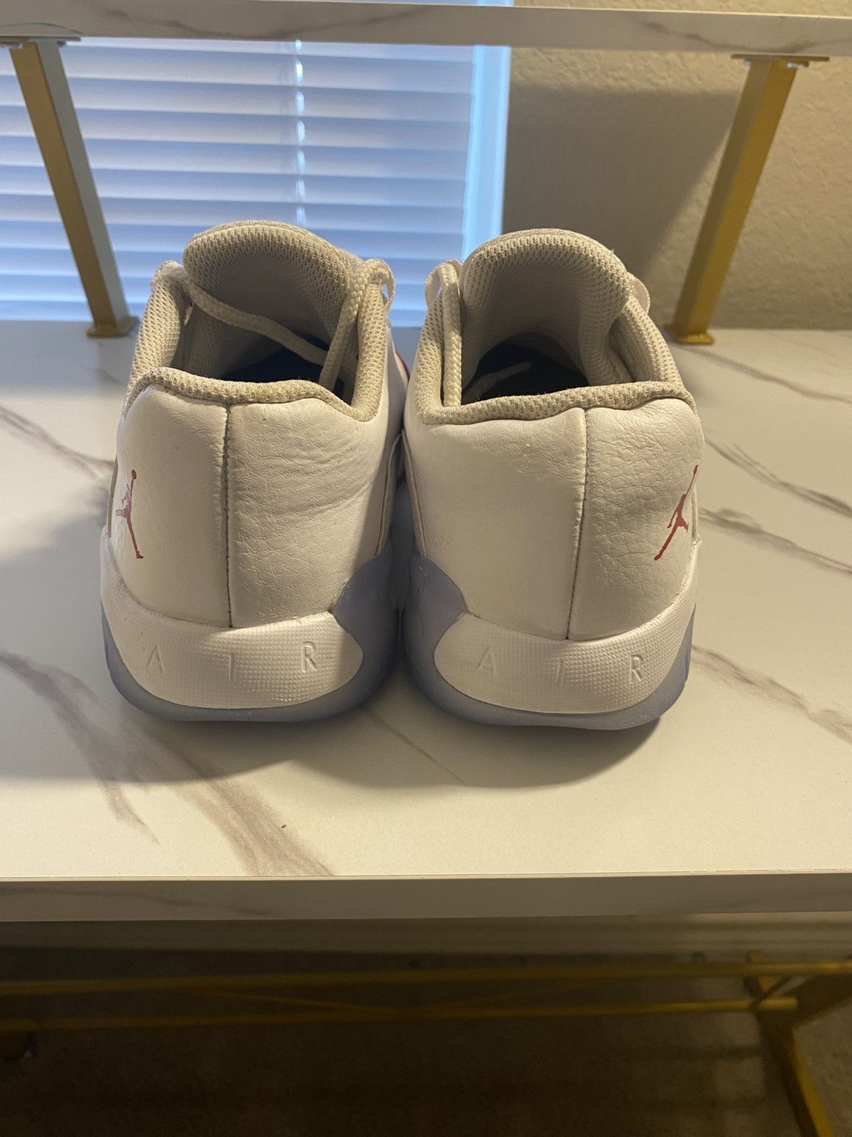 Jordan Brand Jordan 11 CMFT Low Size US 7 / EU 40 - 5 Thumbnail