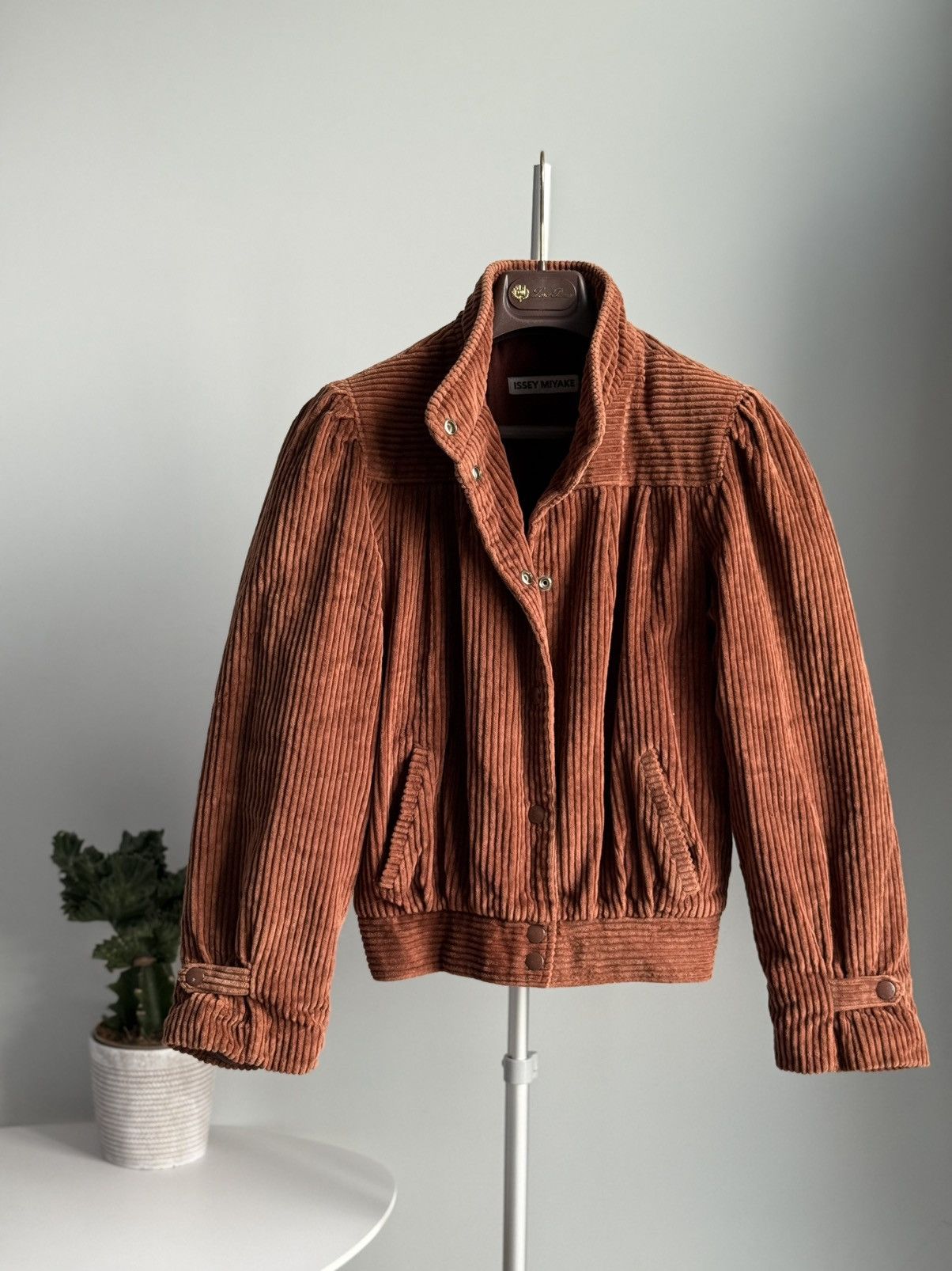 Issey Miyake ARCHIVAL 80s Issey Miyake Corduroy Jacket Japan Brown Wmns Size S / US 4 / IT 40 - 1 Thumbnail