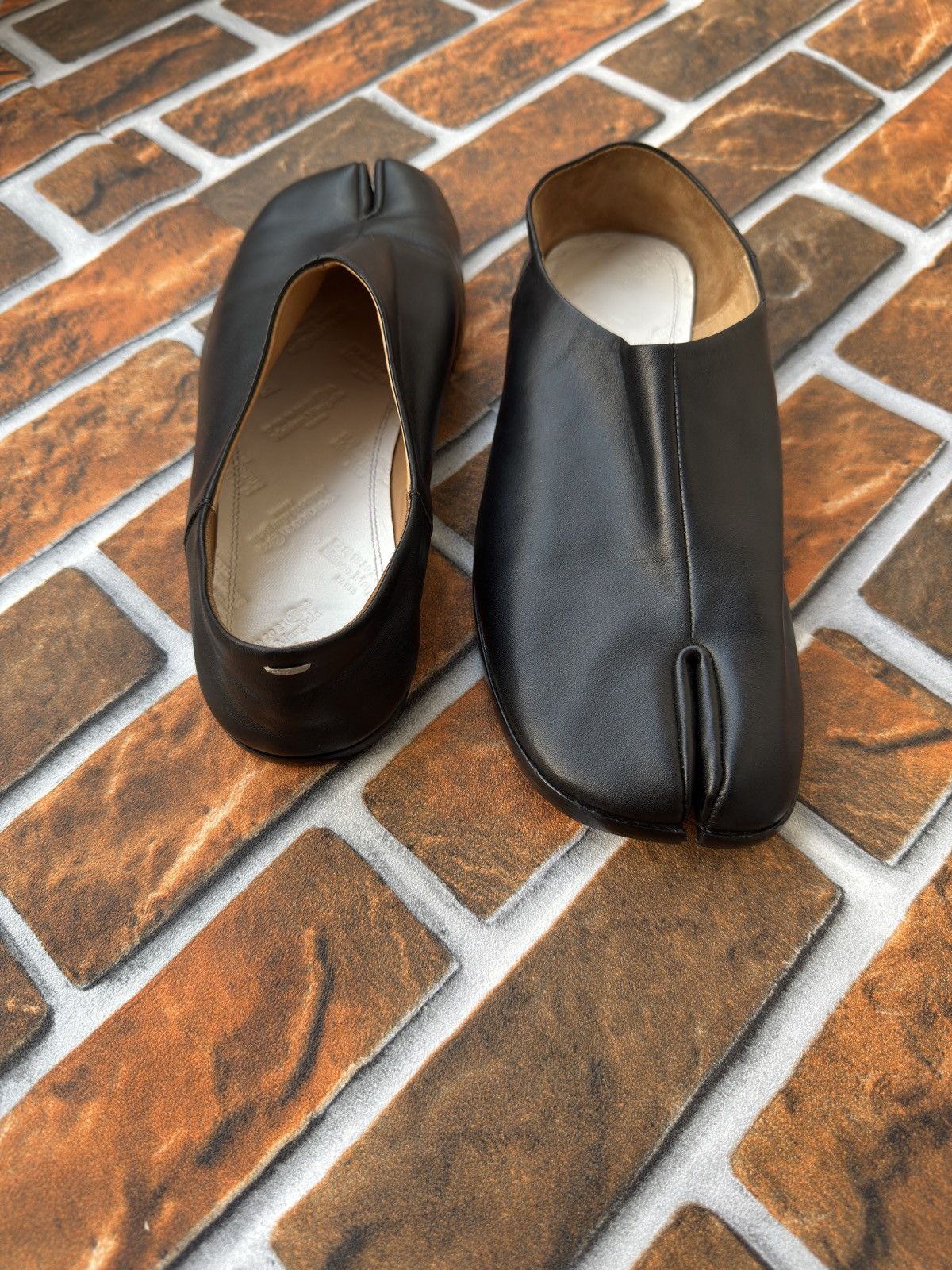 Maison Margiela 🕷️🕷️Tabi babouche slip-ons Size US 7 / EU 40 - 7 Thumbnail