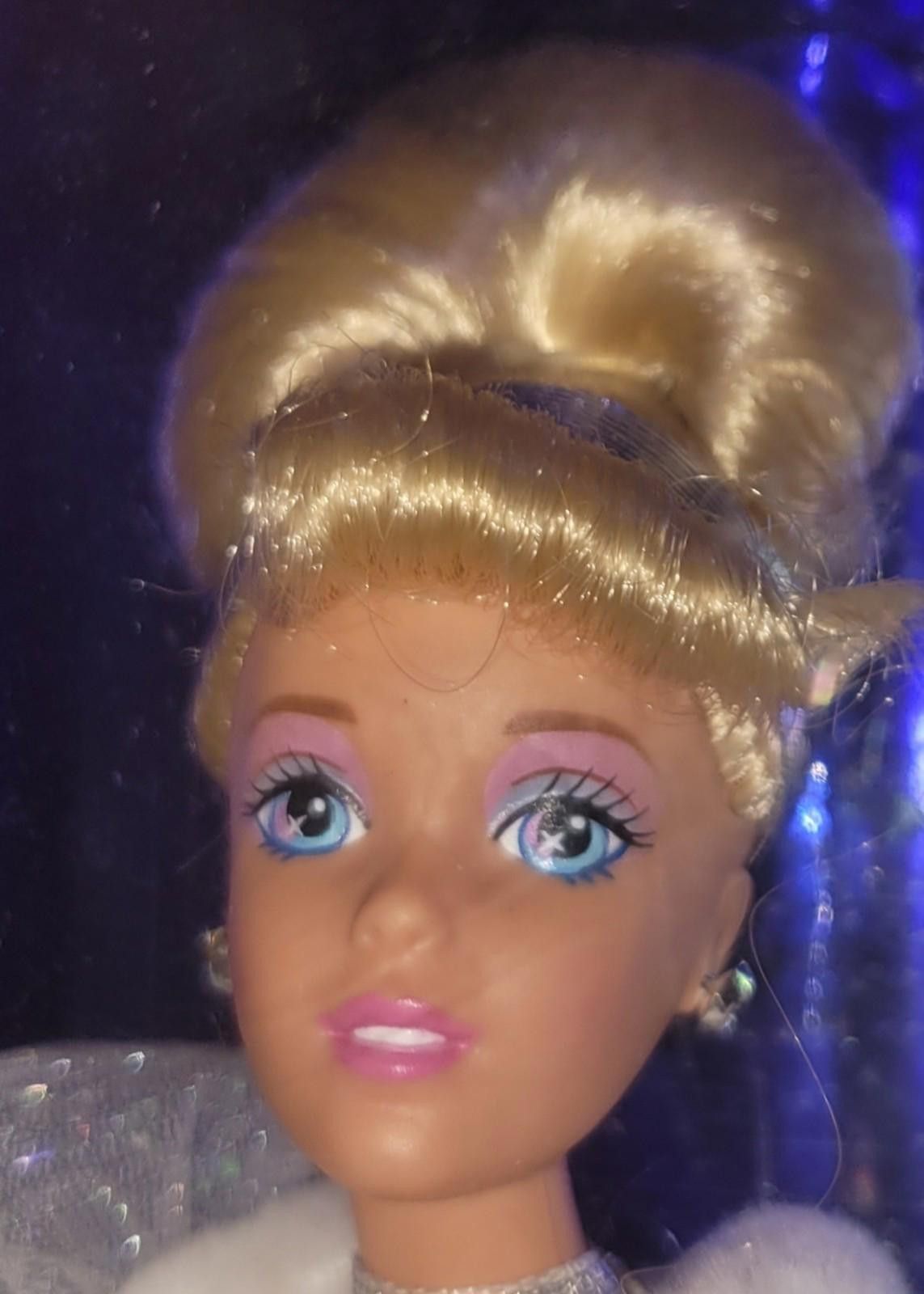 Designer Disney's Cinderella Holiday Princess Special Edition Mattel Size ONE SIZE - 4 Thumbnail