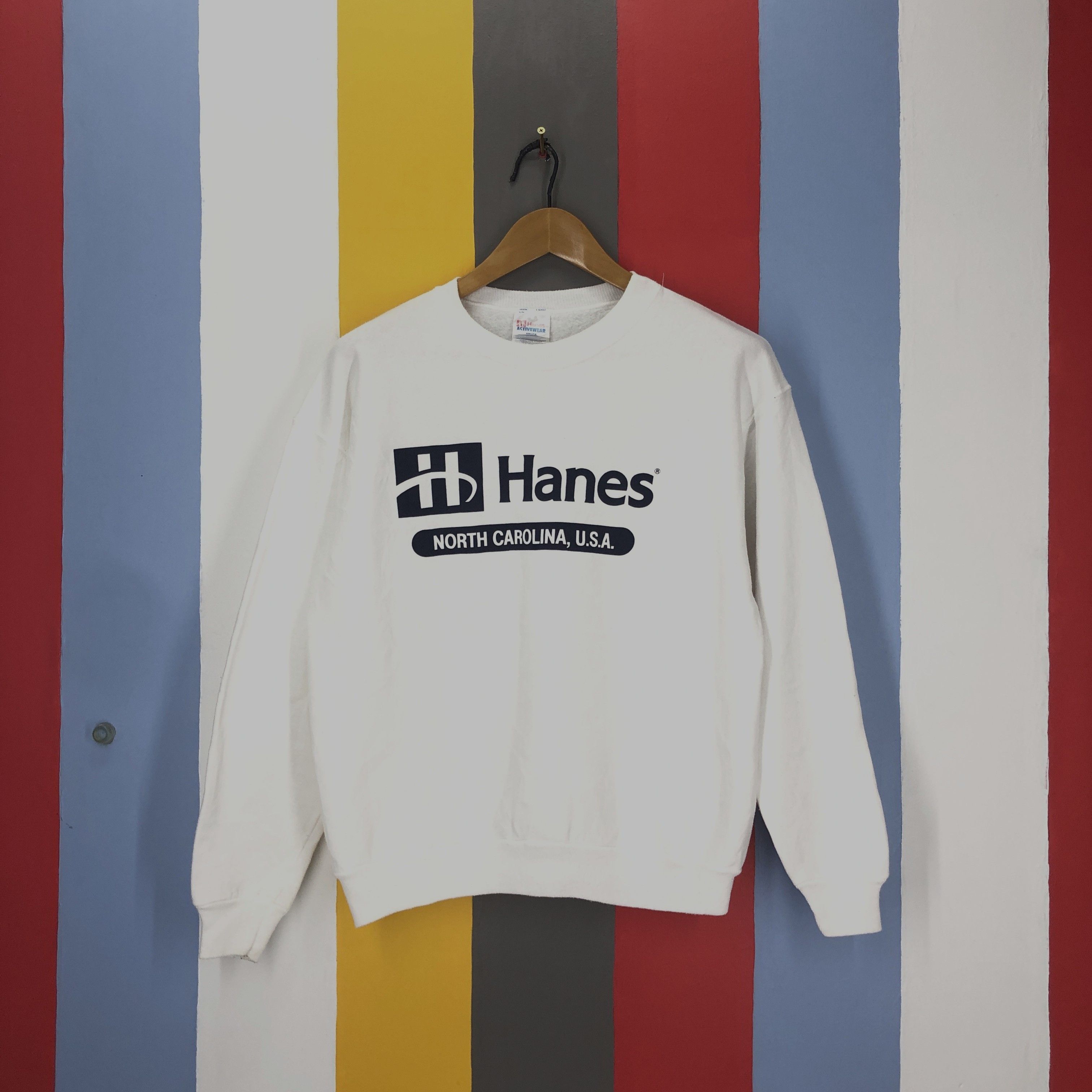 Hanes 90s Vintage HANES NORTH CAROLINA USA Sweatshirt #1596/02 Size US M / EU 48-50 / 2 - 1 Thumbnail