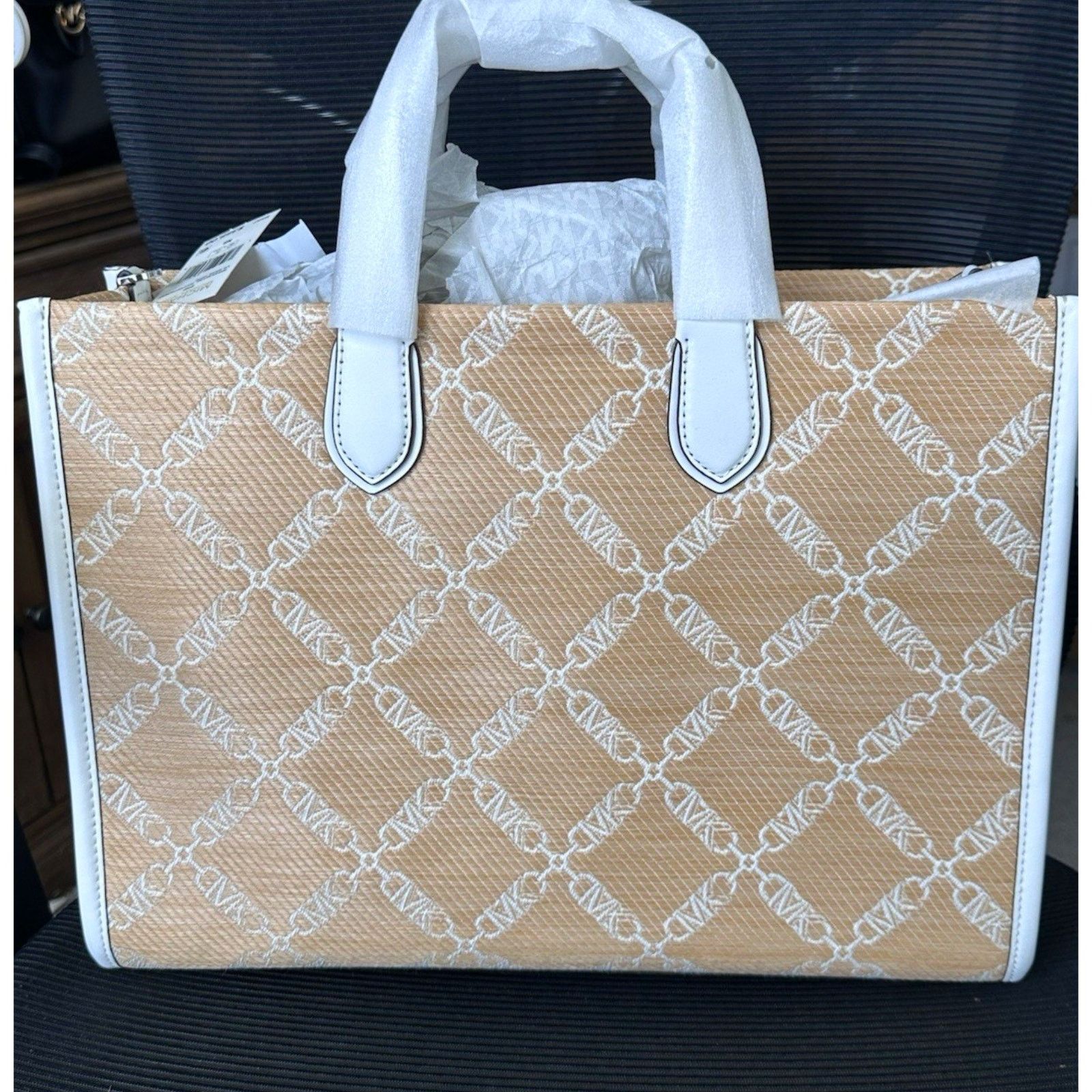 Michael Kors Michael Kors Gigi Lg. Logo Jacquard Straw Tote Bag NWT $358 Size ONE SIZE - 3 Thumbnail