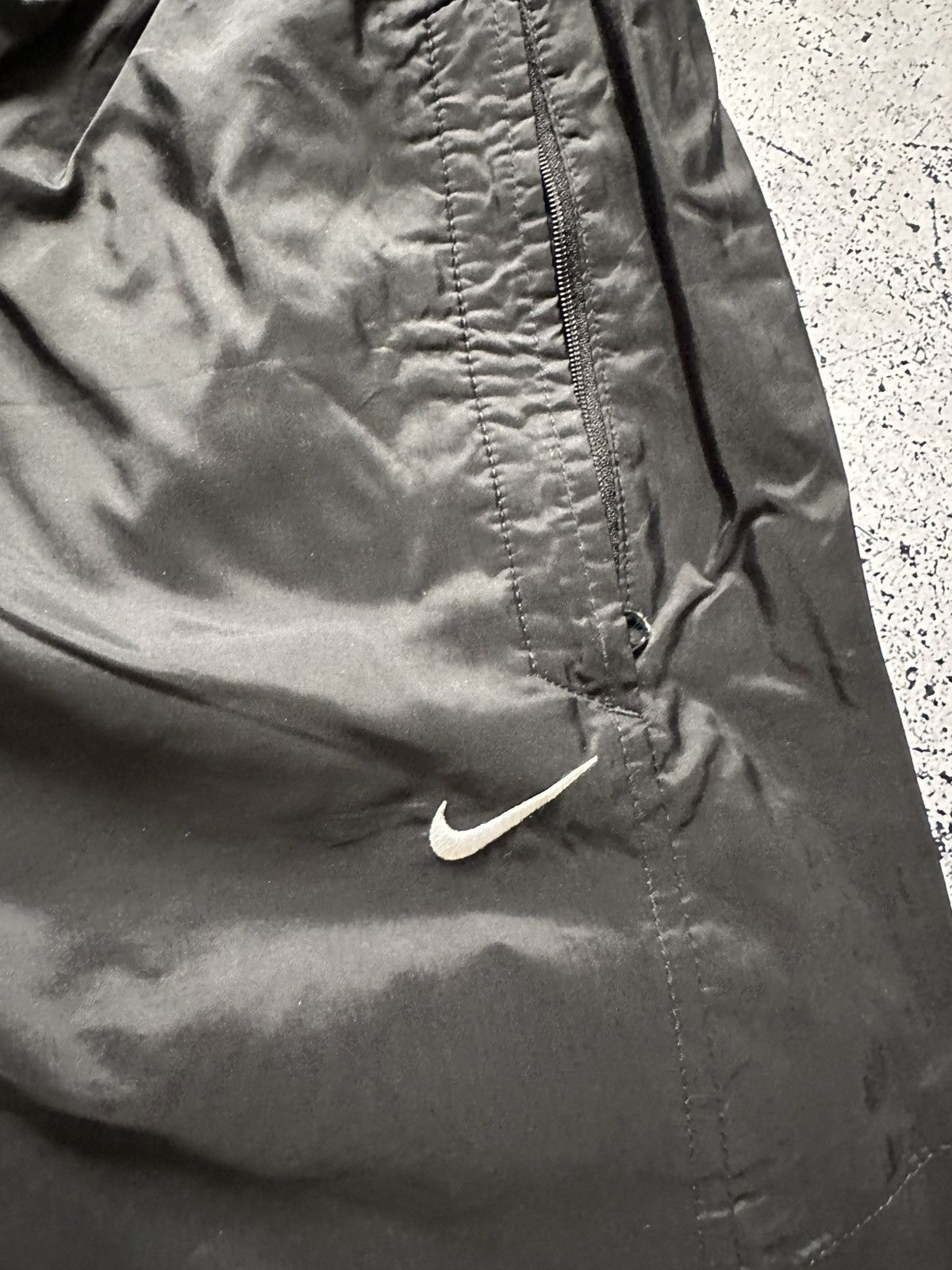 Nike Vintage Nike Nylon Track Pants Drill Black Y2K USA Size US 36 / EU 52 - 3 Thumbnail