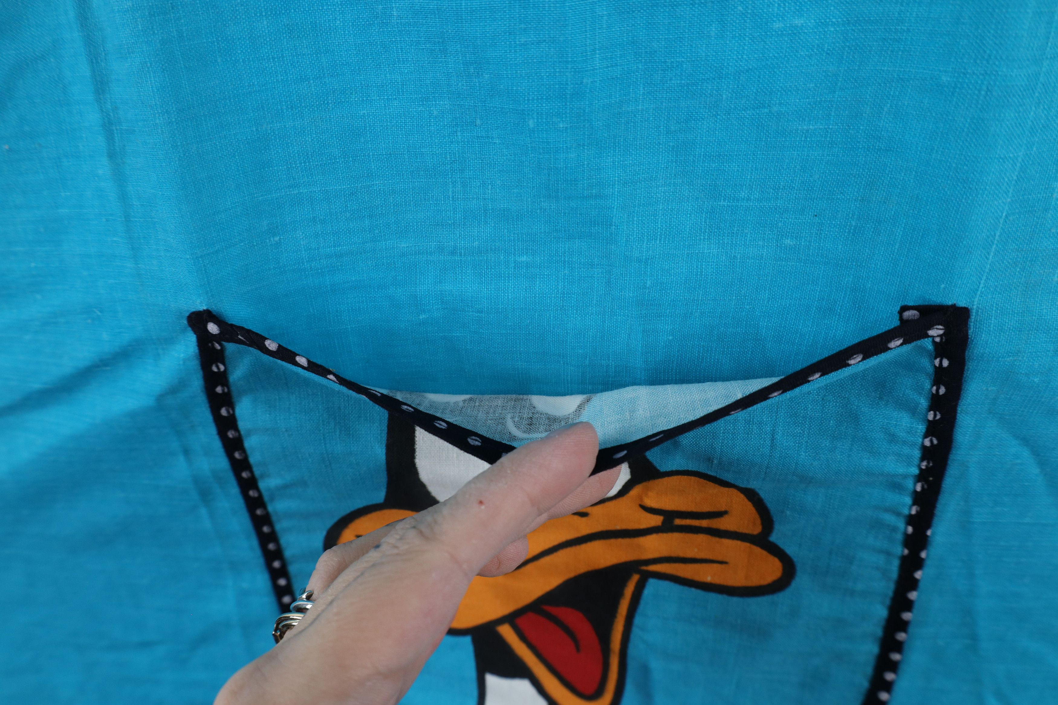 Vintage Vintage 90s Looney Tunes Distressed Daffy Duck Apron Size ONE SIZE - 8 Thumbnail
