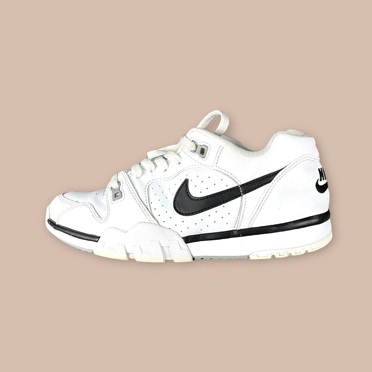 Nike Nike Air Cross Trainer Low Size US 7 / EU 40 - 9 Thumbnail