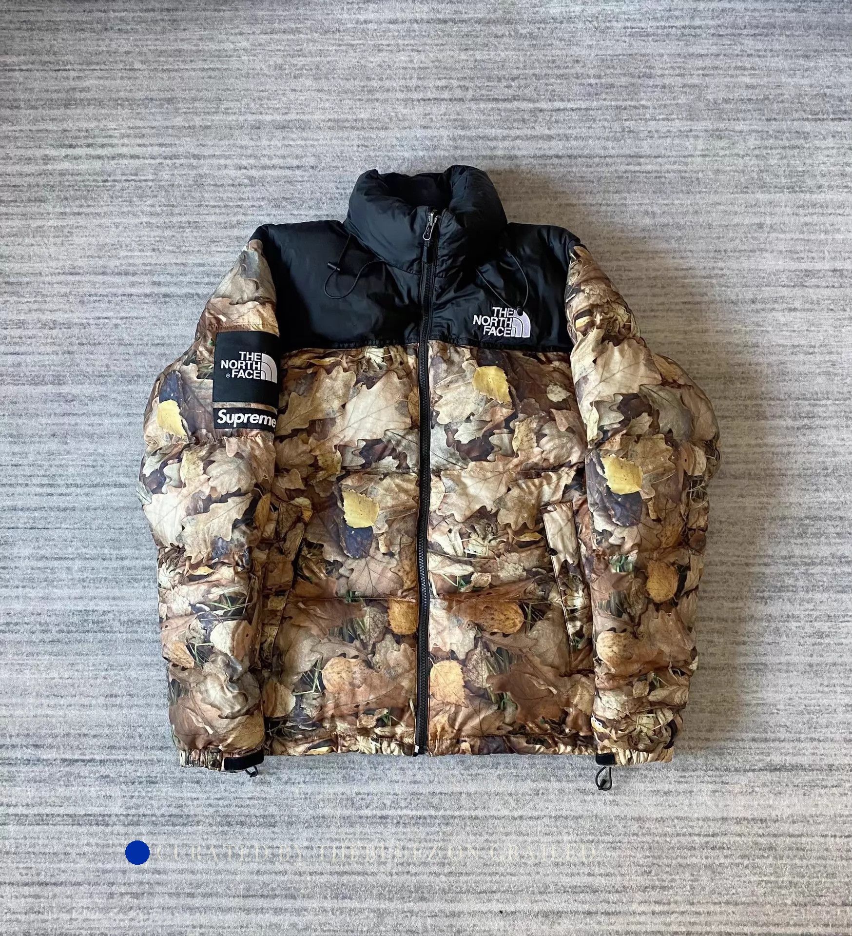 The North Face Brown Nuptse Jacket with Maple Leaf Print Size US S / EU 44-46 / 1 - 1 Thumbnail