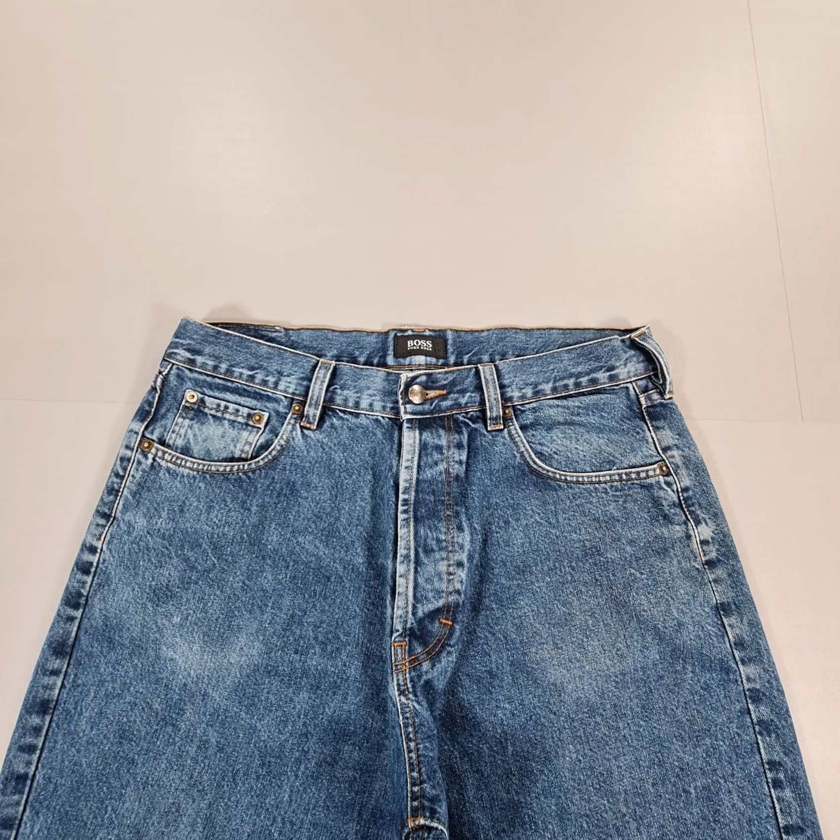 Hugo Boss VINTAGE Hugo Boss Jeans Blue W36 L31 Yukon Straight Leg Denim Jeans Mens Reg 36 31 Blue 5-Pocket Design Buttons Size US 36 / EU 52 - 2 Thumbnail