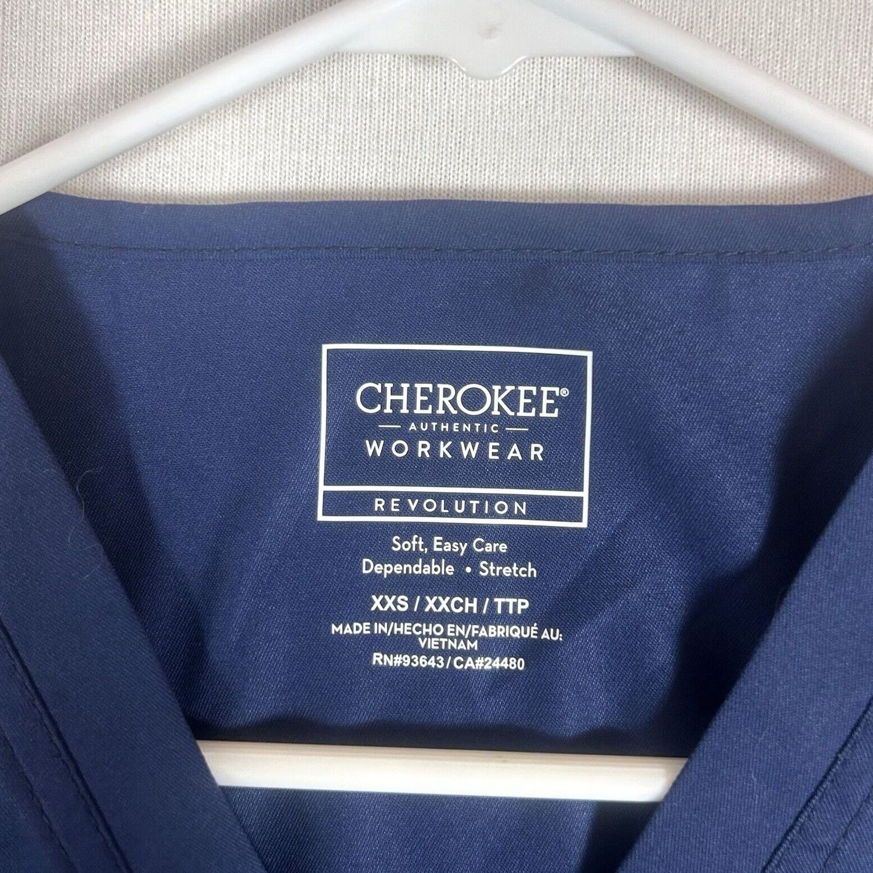 Cherokee VINTAGE Cherokee Scrub Top NEW Modern Classic Womenns 2XS Blue Pockets Flawed Medical Polyester/Rayon Blend Womens Size XXS / US 00 / IT 34 - 4 Thumbnail