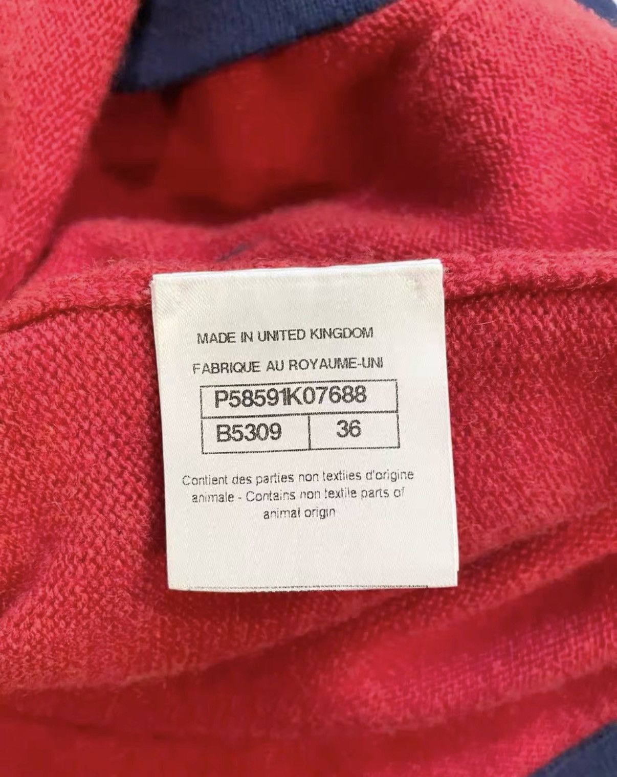 Chanel Chanel F36 Classic Cashmere Cardigan Red with Blue Trim J33 Size XS / US 0-2 / IT 36-38 - 7 Thumbnail