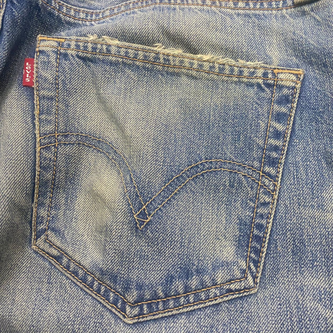 Levi's 💥Vintage Levis 501 Button Fly Kurt Cobain Style Size US 33 - 18 Thumbnail