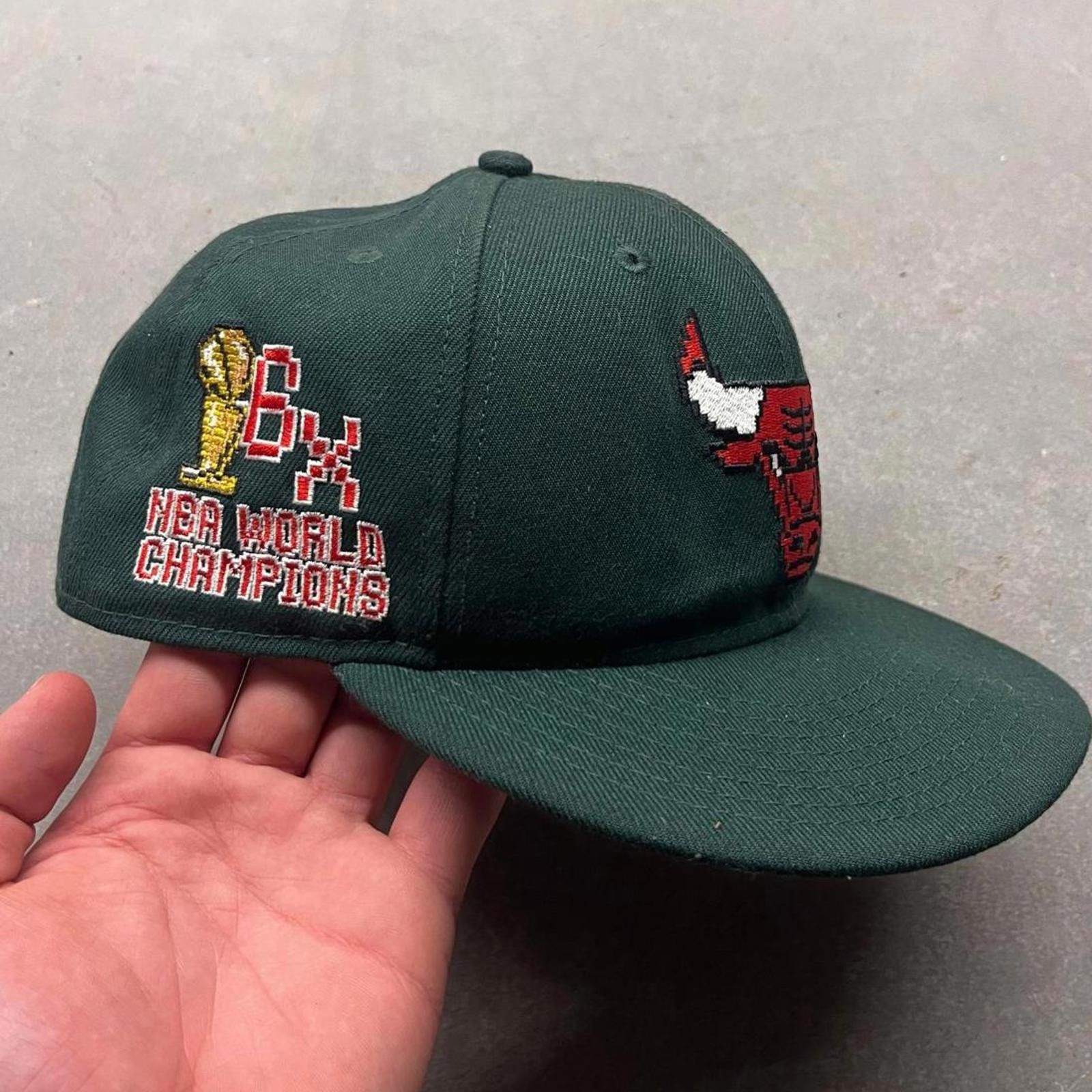 New Era New Era Chicago Bulls Pixelated "6x NBA Champions" Snapback Size ONE SIZE - 1 Thumbnail