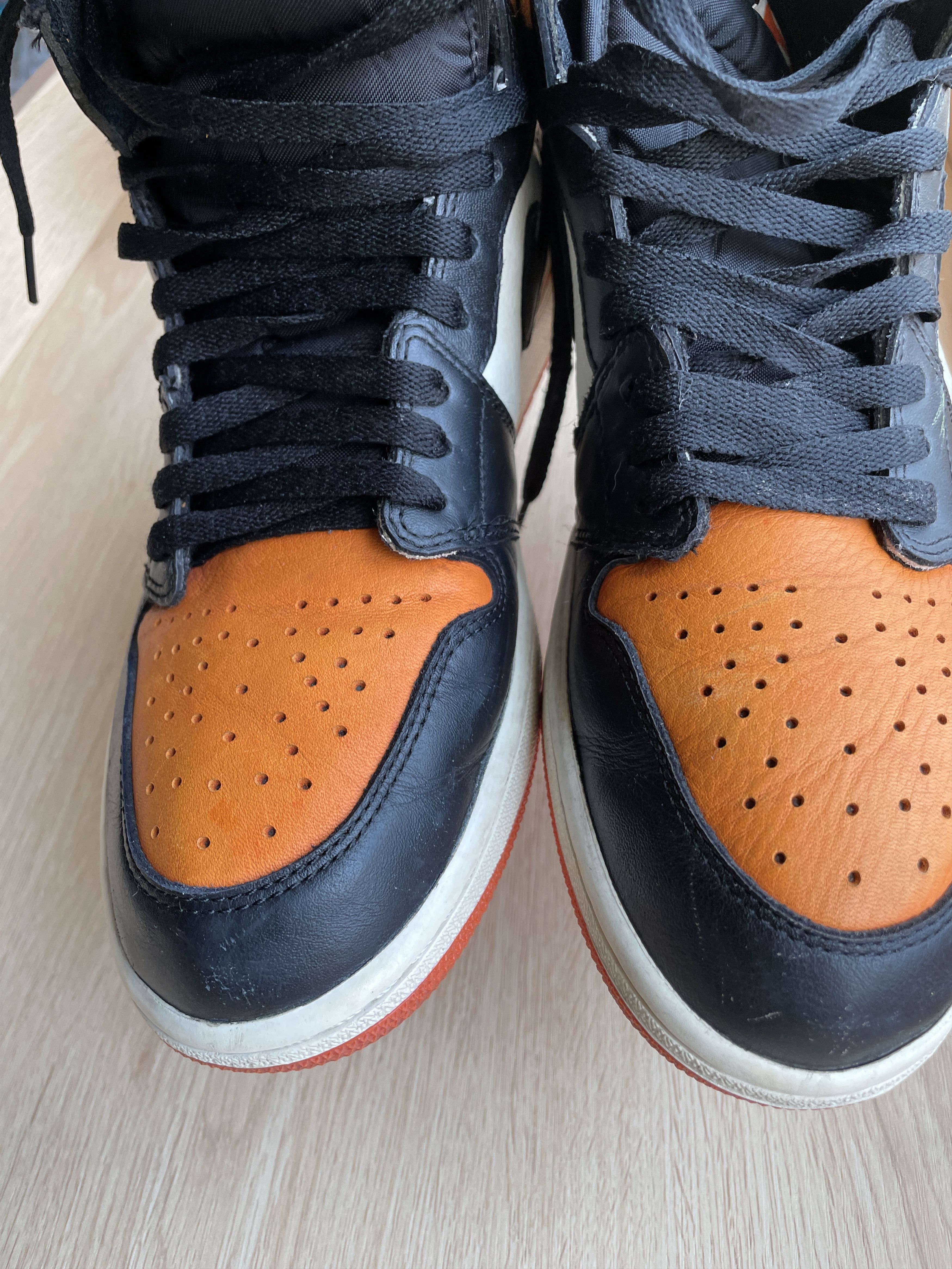 Jordan Brand Air Jordan 1 Retro High OG “Shattered Backboard” 2015 Size US 11 / EU 44 - 4 Thumbnail