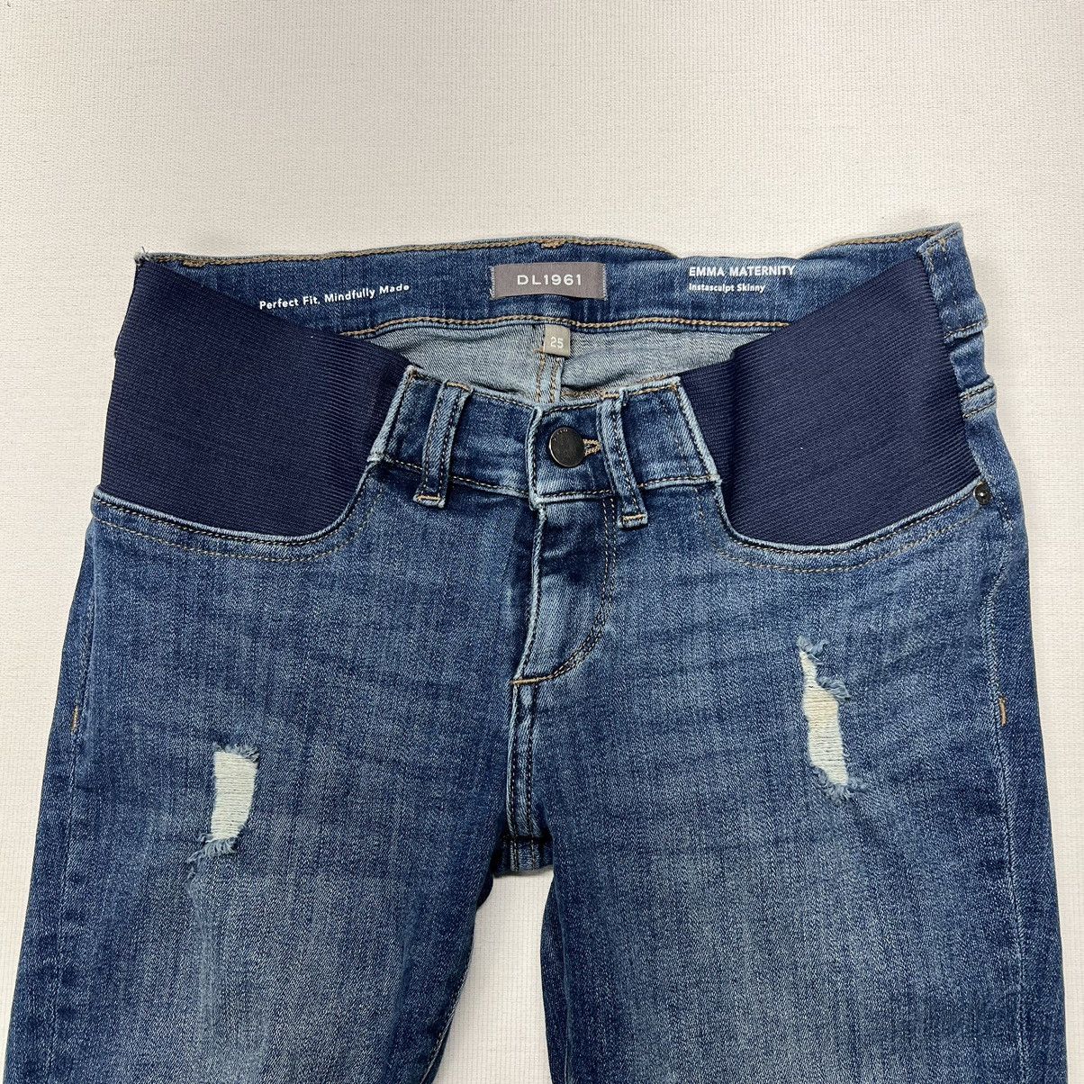 DL1961 DL1961 Jeans Emma Maternity Instasculpt Skinny Distressed Size 25" / US 0 / IT 36 - 4 Thumbnail