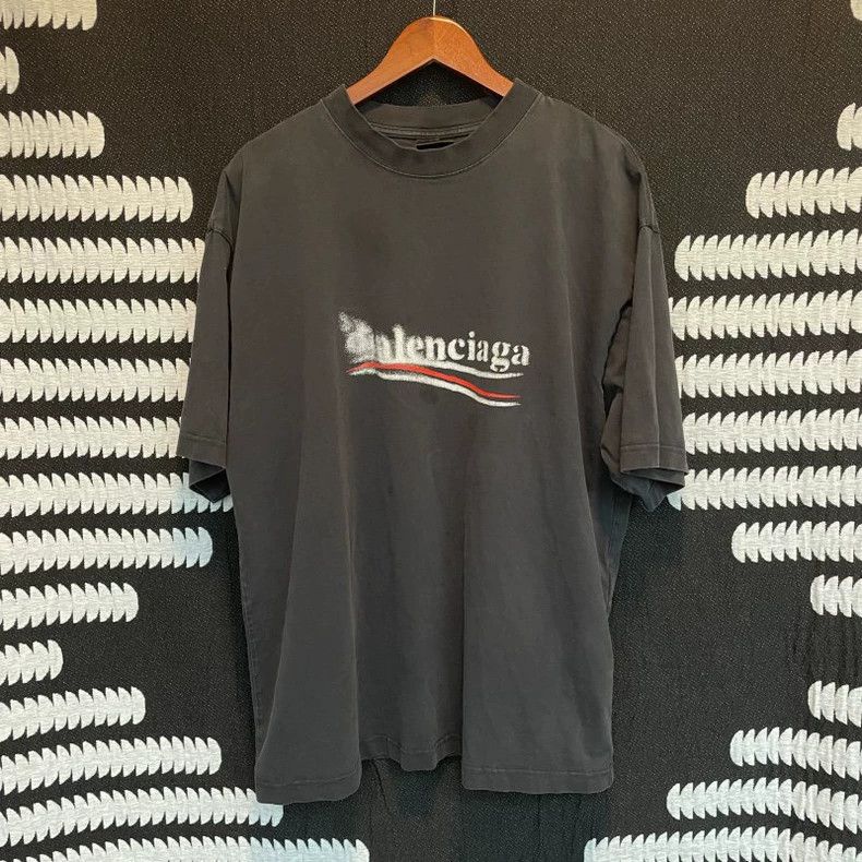 Balenciaga Balenciaga Fuzzy Coke Printed Short Sleeve T-Shirt Size US L / EU 52-54 / 3 - 1 Thumbnail