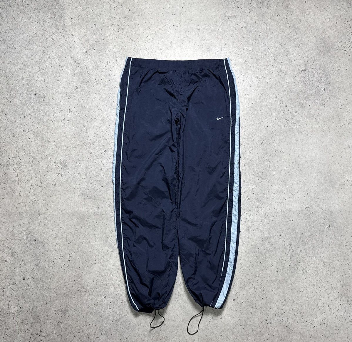 Nike Nike Nylon Vintage Baggy Track Pants Swoosh Drill Y2K Size US 36 / EU 52 - 1 Thumbnail