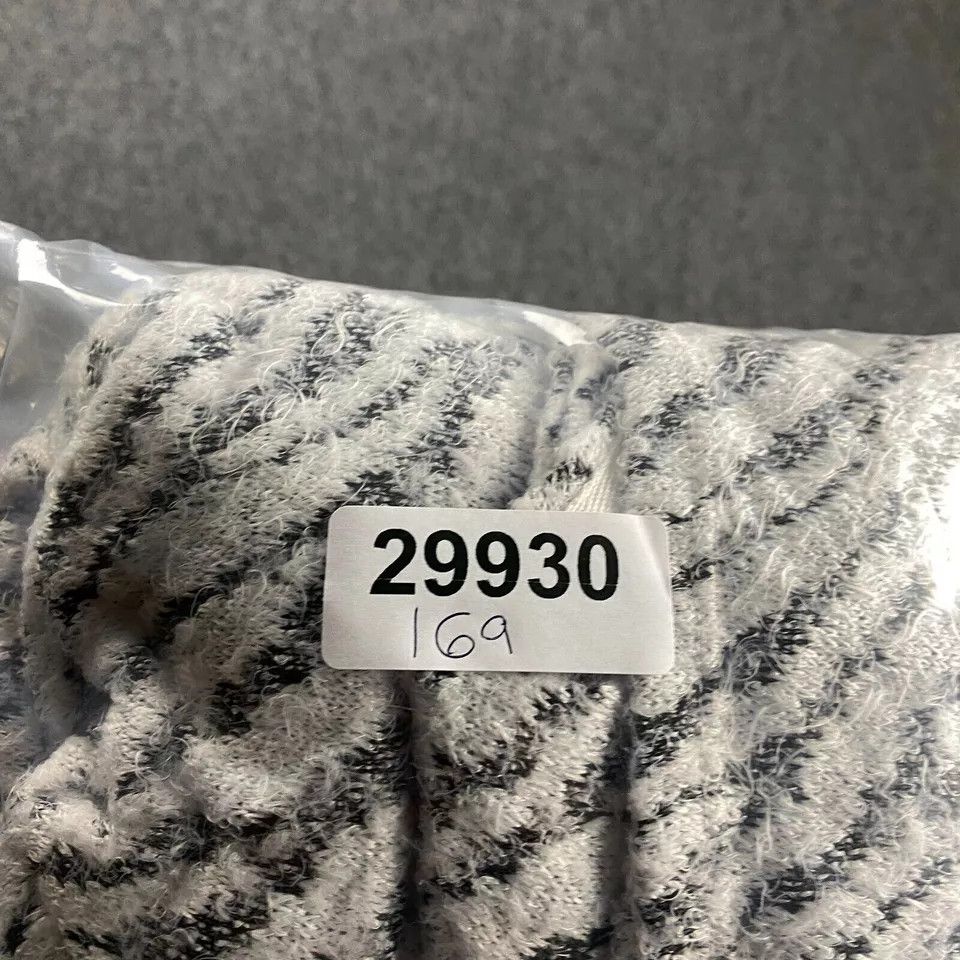 Other Lane Bryant Sweater Women's 26/28 Zebra Stripes Tunic Plus Size 4XL / US 24-26 - 7 Thumbnail