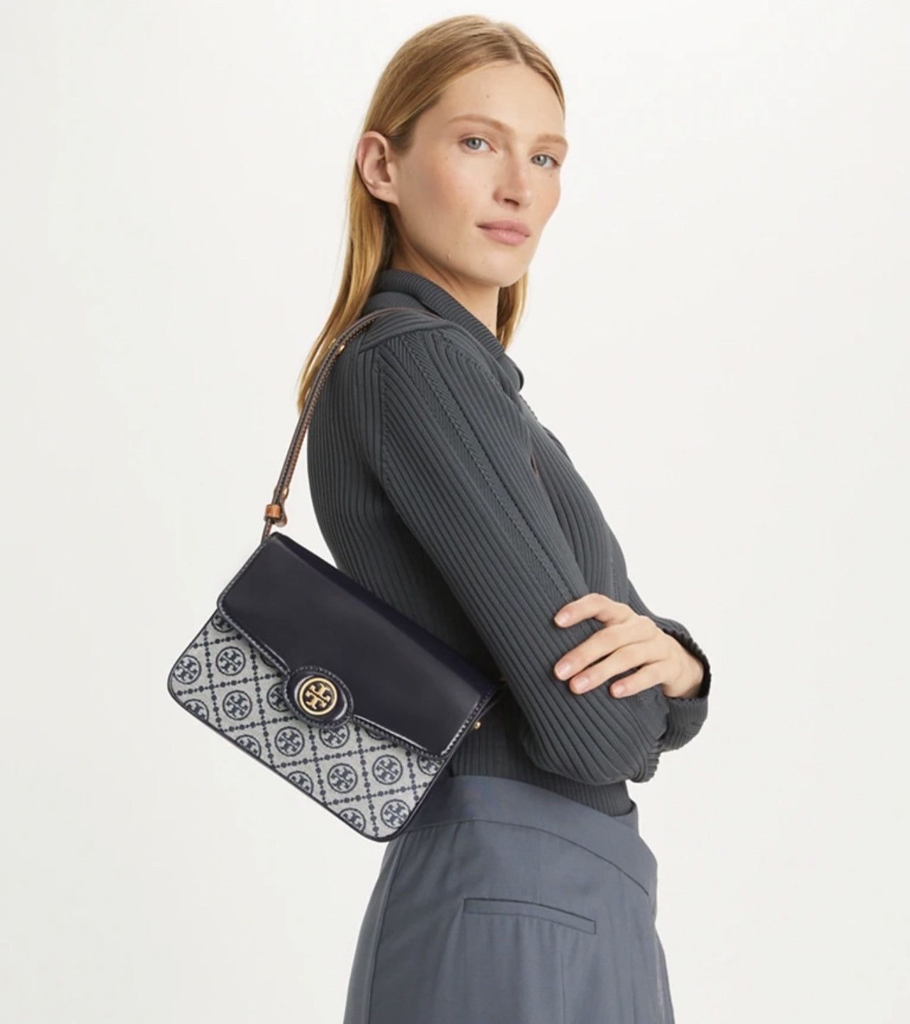 Tory Burch Tory Burch Robinson T Monogram Convertible Shoulder Bag Size ONE SIZE - 2 Thumbnail