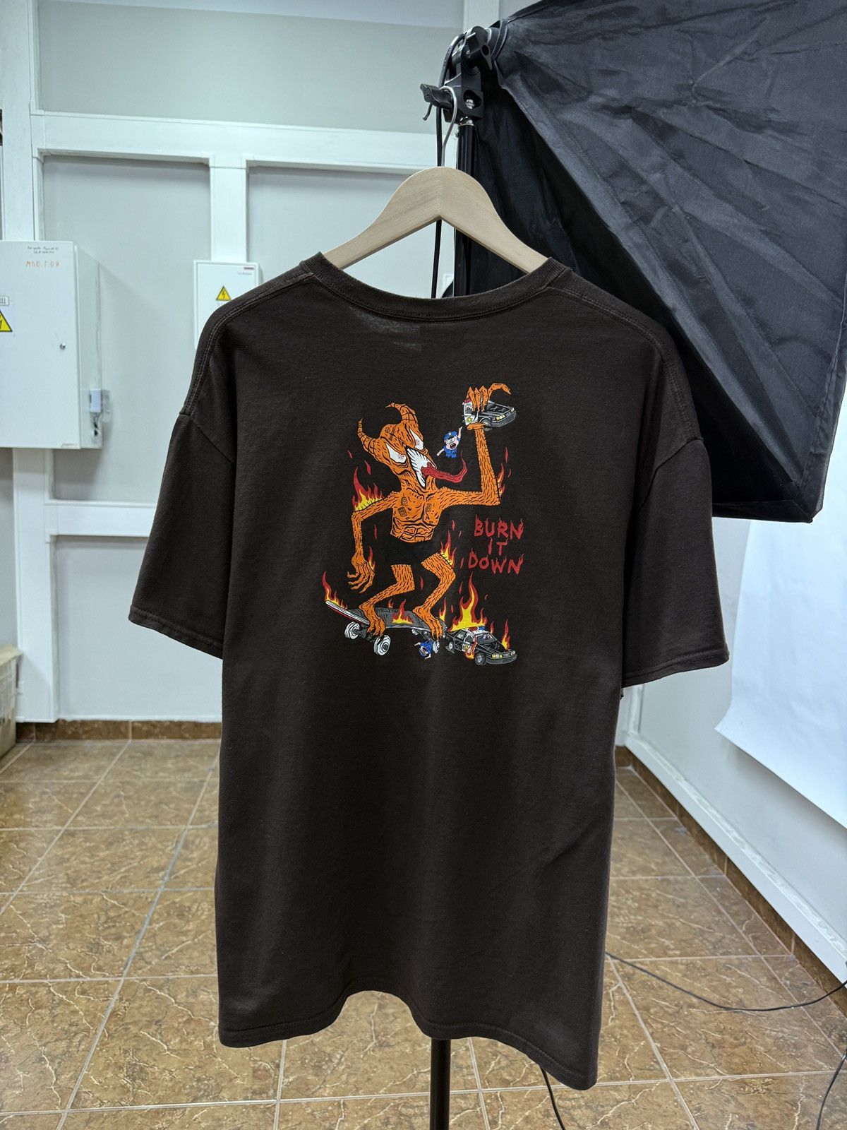 Thrasher 🛹🇺🇸 Y2K Thrasher Burn It Down T-Shirt Rare Retro Hype Size US XL / EU 56 / 4 - 1 Thumbnail