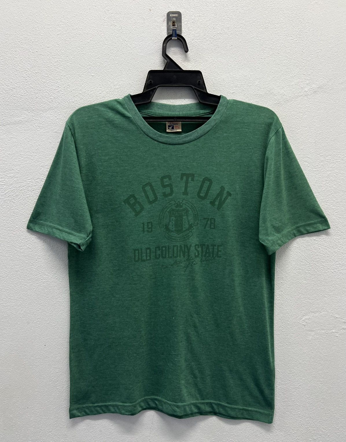 Vintage VINTAGE PLUVIOUS BOSTON 1978 OLD COLONY STATE SHIRT Size US M / EU 48-50 / 2 - 1 Thumbnail
