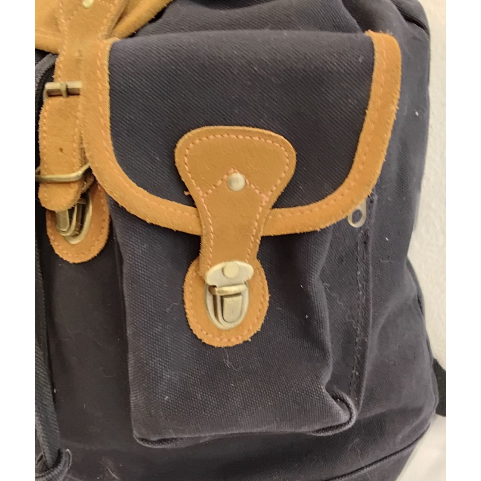 Eddie Bauer Eddie Bauer Canvas Backpack Black With Leather Trim Vintage Size ONE SIZE - 11 Thumbnail
