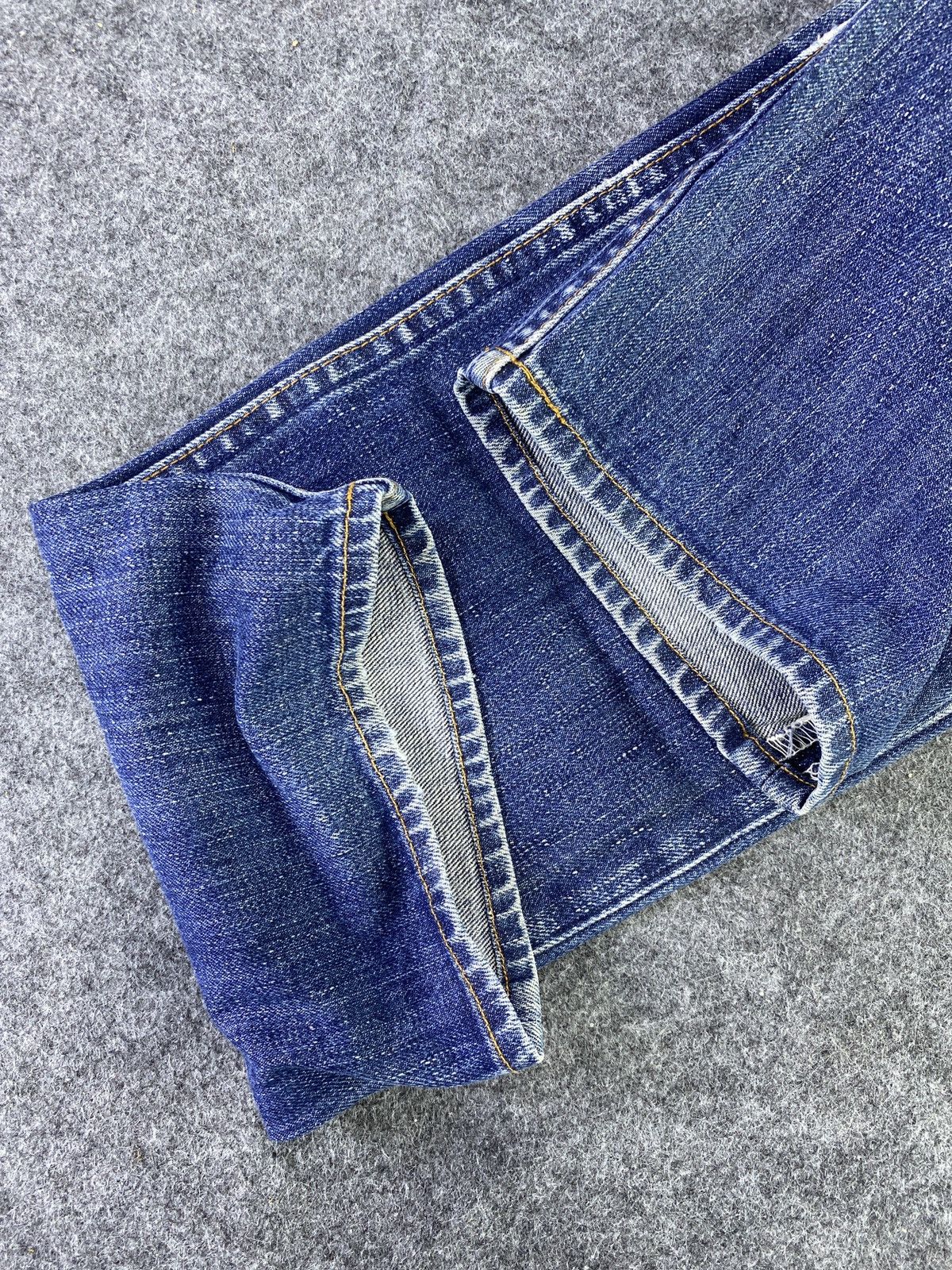 Jean × Levi's × Vintage Levis vintage 522 Blue Wash Jeans - J931 Size US 29 - 10 Thumbnail