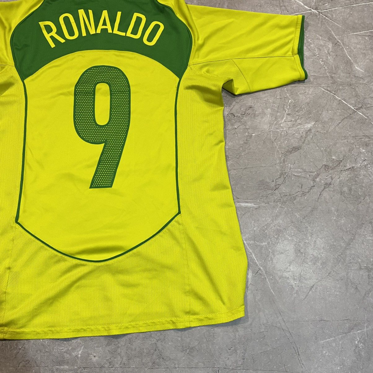 Vintage RONALDO ! VINTAGE NIKE BRAZIL TEE SOCCER JEERSEY NATION 00s Size US S / EU 44-46 / 1 - 5 Thumbnail