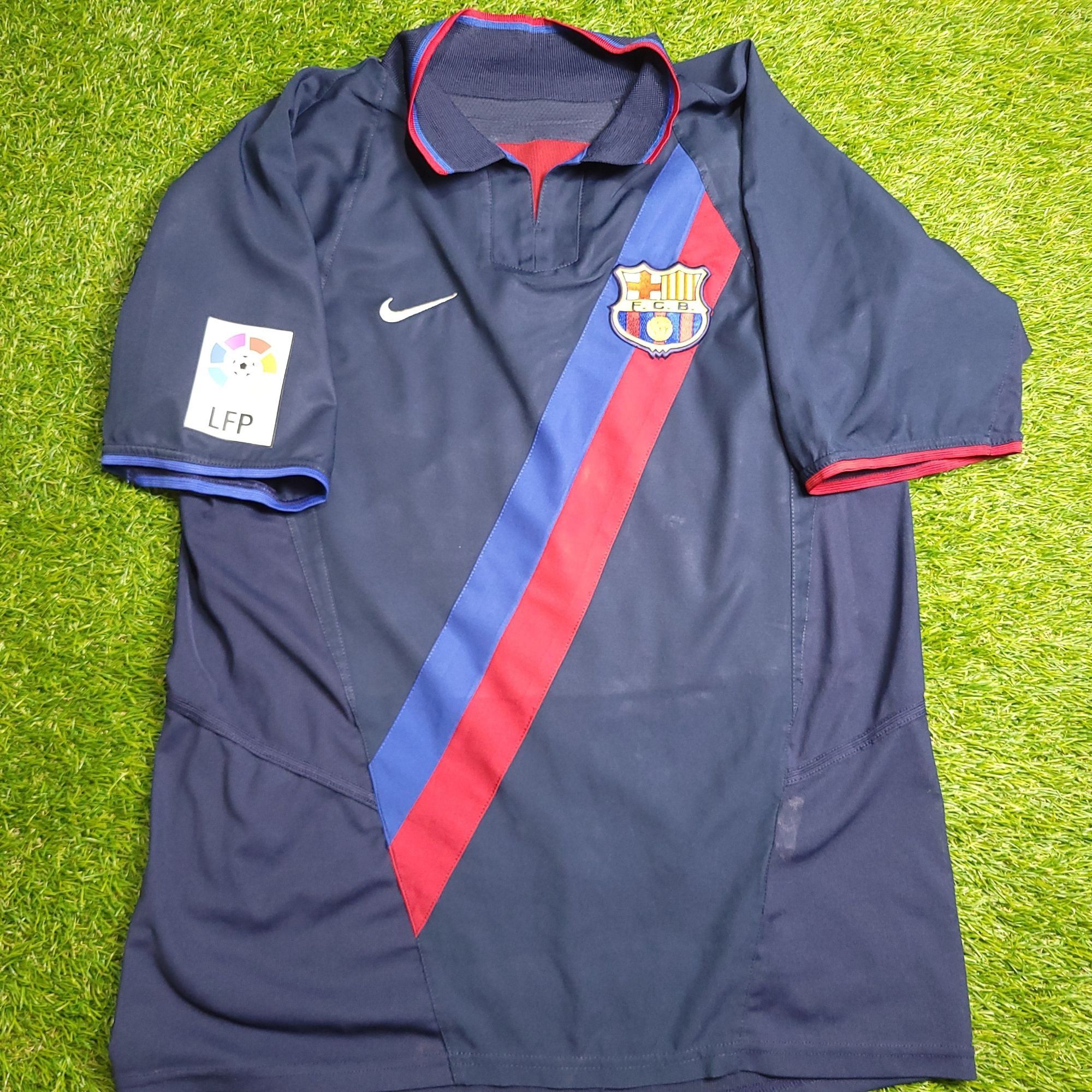 Nike Iniesta Barcelona PLAYER ISSUE 2002 2003 Soccer Away Jersey Size US M / EU 48-50 / 2 - 2 Thumbnail